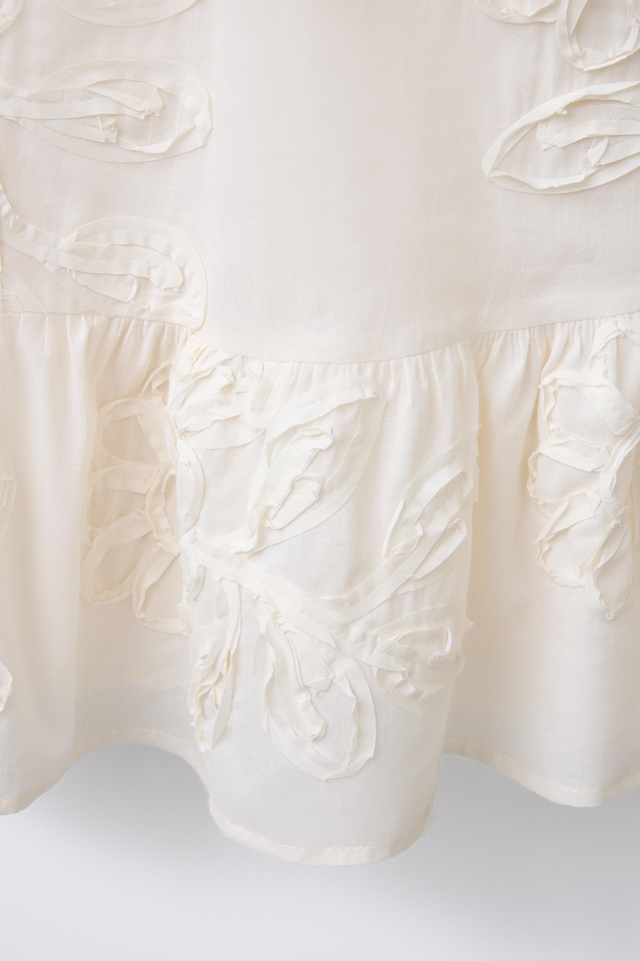 EMBROIDERED FLORAL DRESS