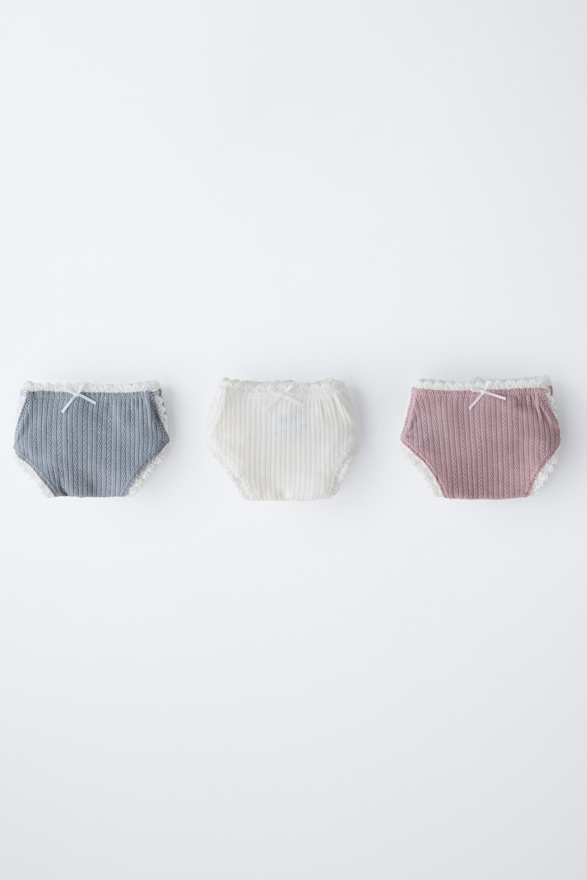 AGES -6/ THREE-PACK OF LACE UNDERWEAR