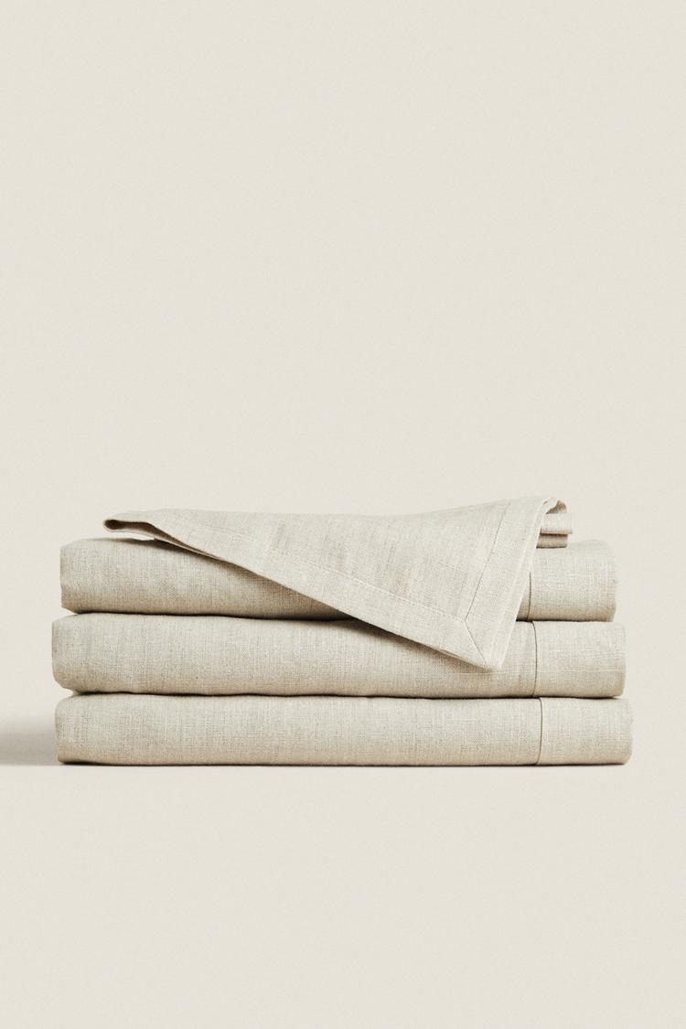 PLAIN-COLOURED LINEN TABLECLOTH - Zara product image