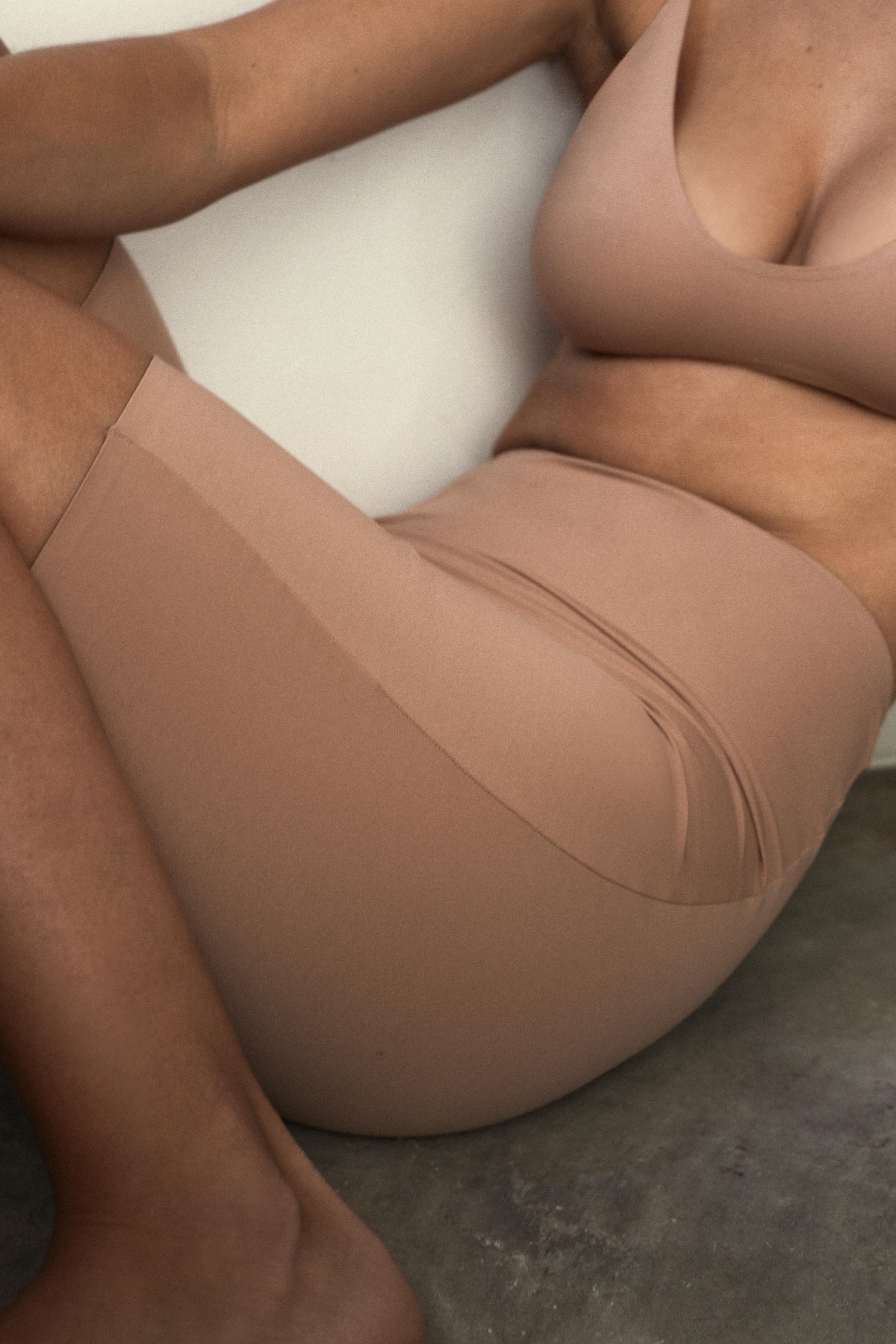 BODY SHAPE BIKE SHORTS