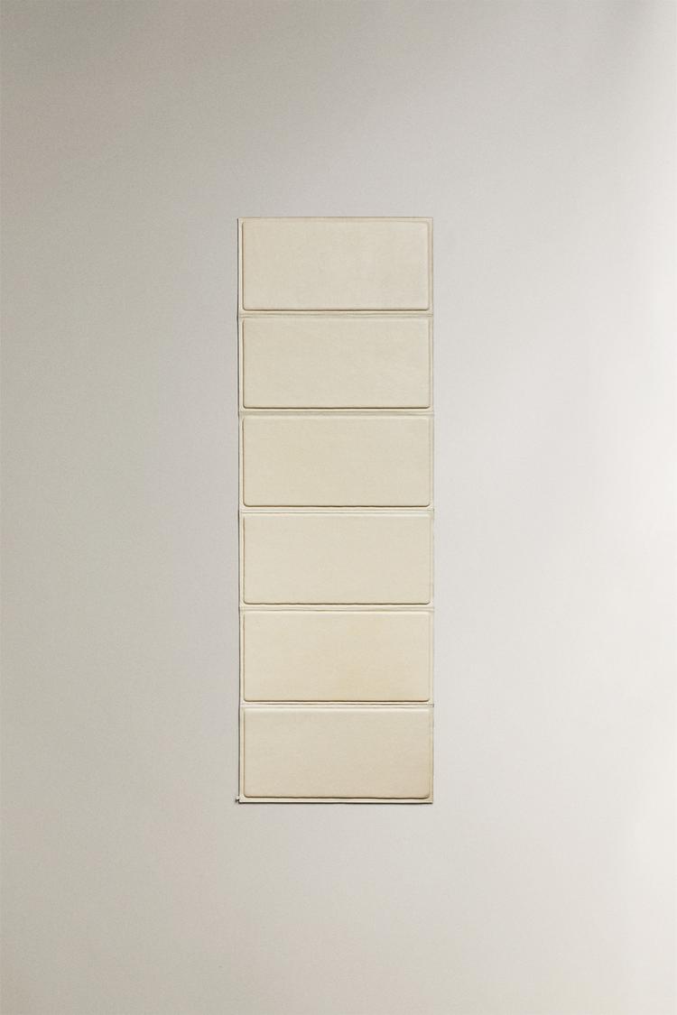 FOLDABLE LEATHER YOGA MAT - Zara product image