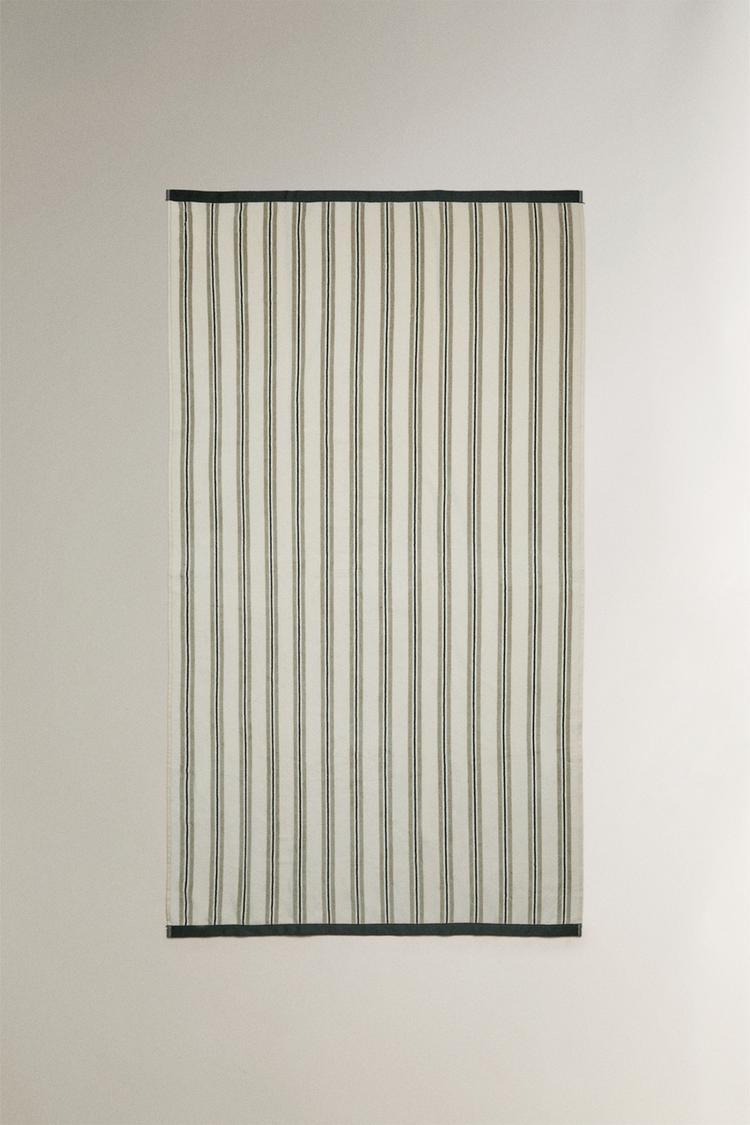 VELOUR BEACH TOWEL WITH COMBINED STRIPES - Zara product image