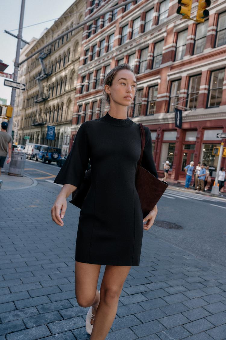 PLAIN KNIT MINI DRESS