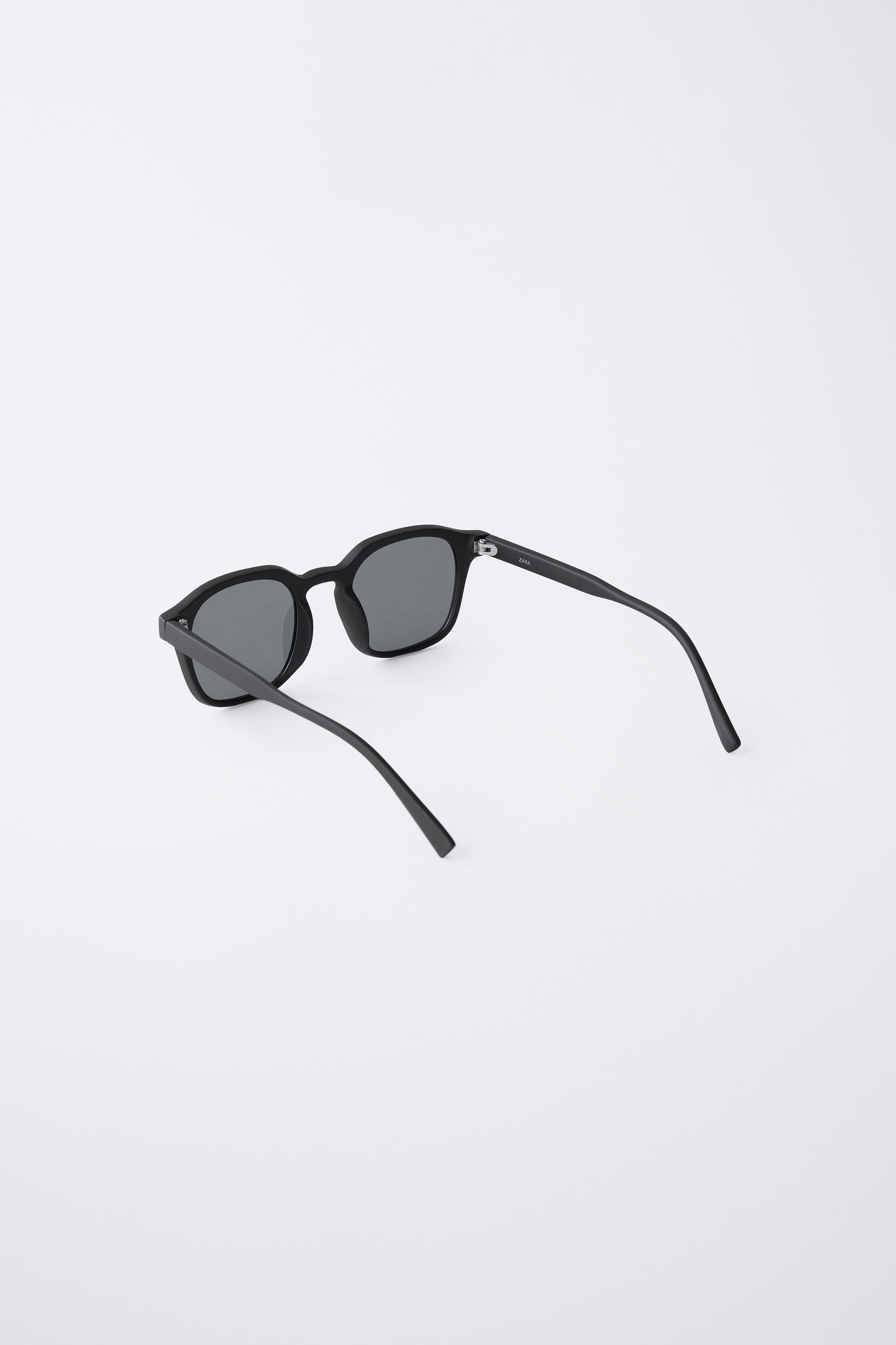 SUNGLASSES WITH RUBBERIZED FINISH
