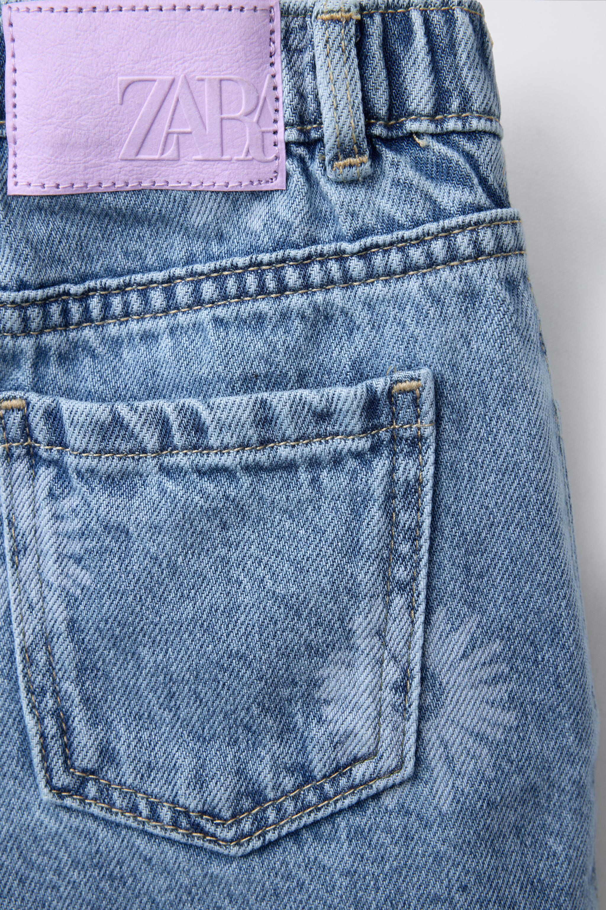 SHORT EN JEAN À IMPRIMÉ FLEURI