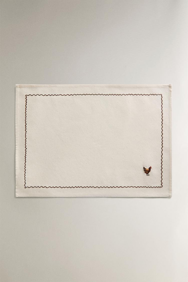 EMBROIDERED HEN COTTON PLACEMAT