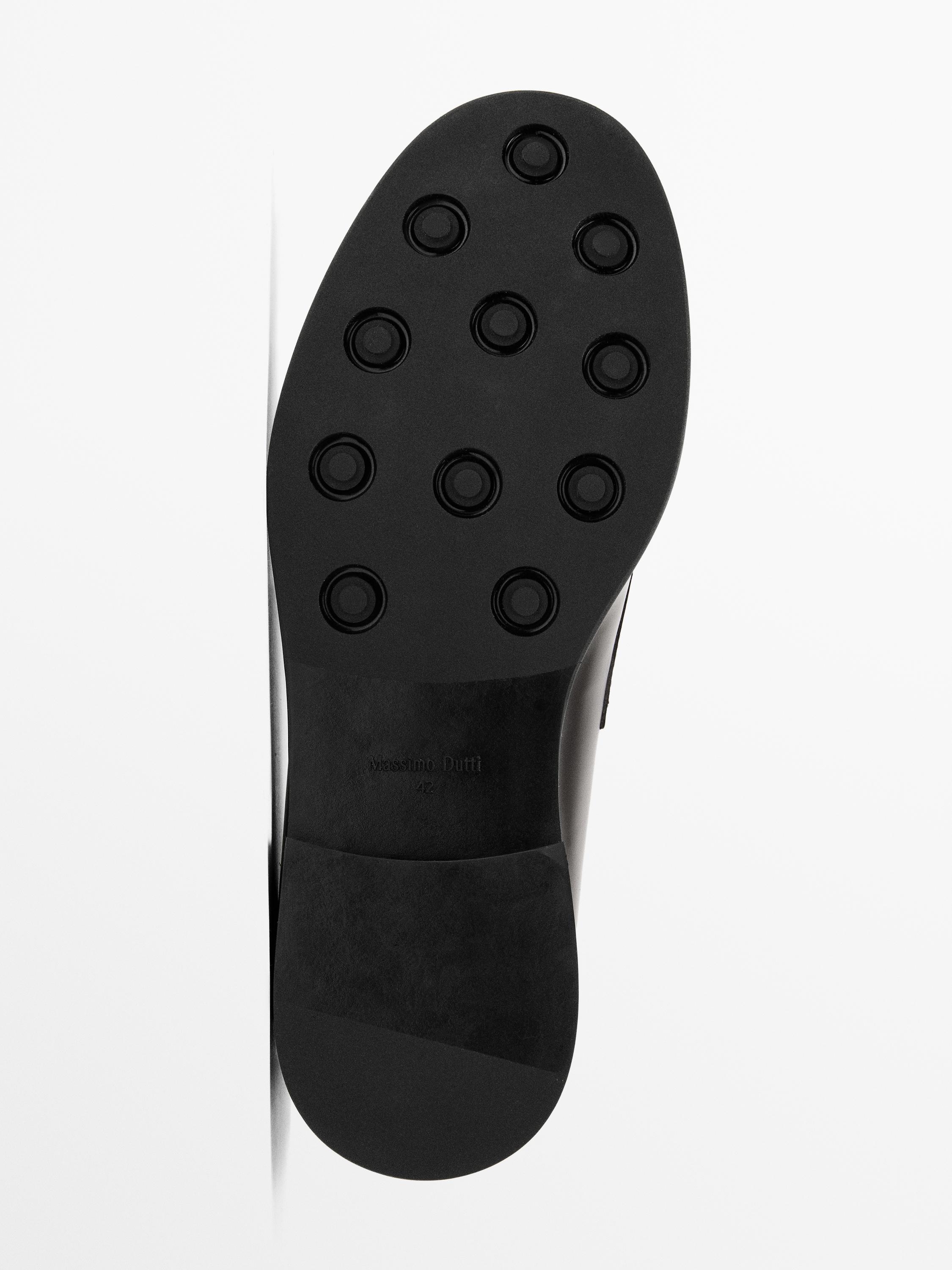 Mocassins en cuir avec patte