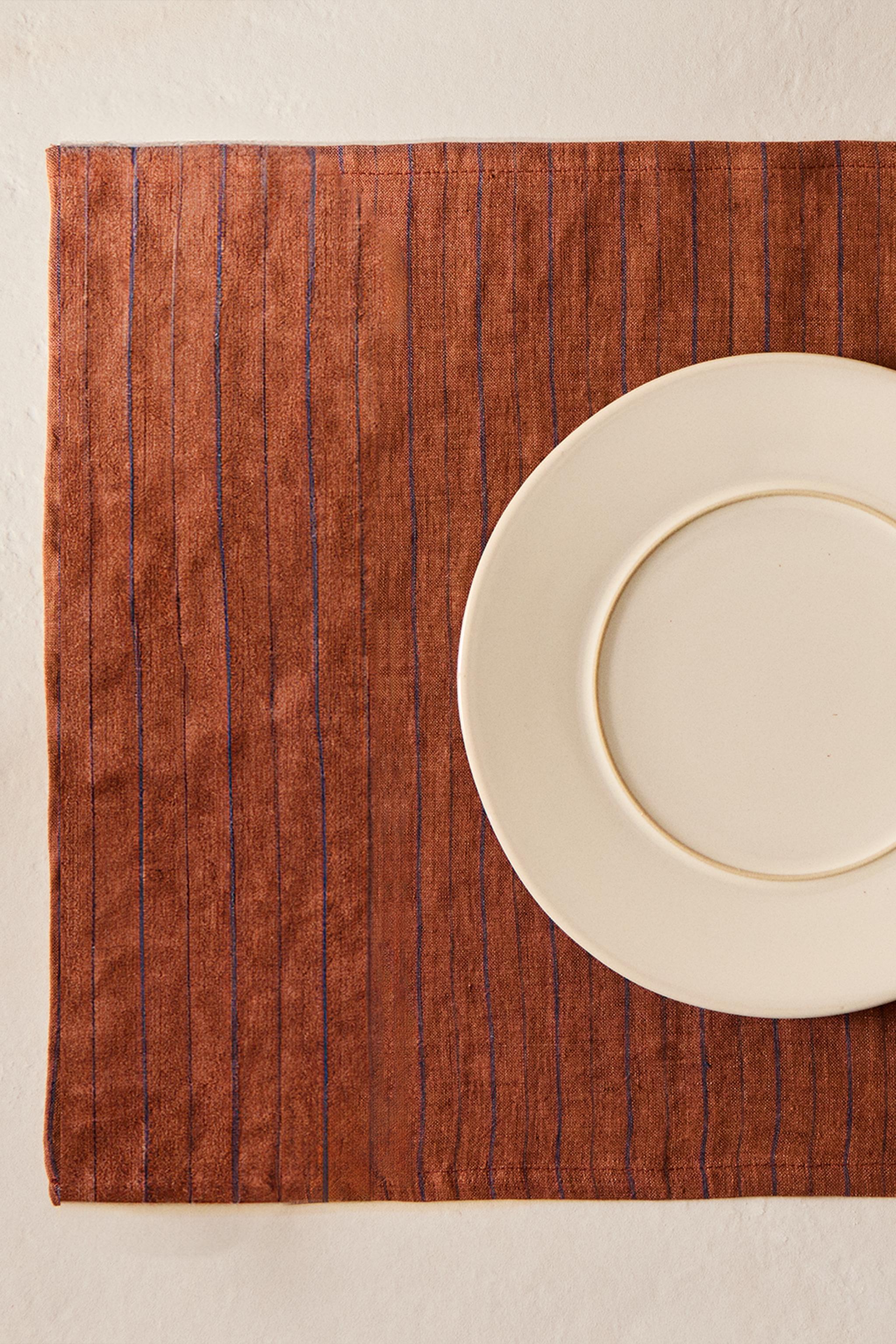 STRIPED LINEN PLACEMAT