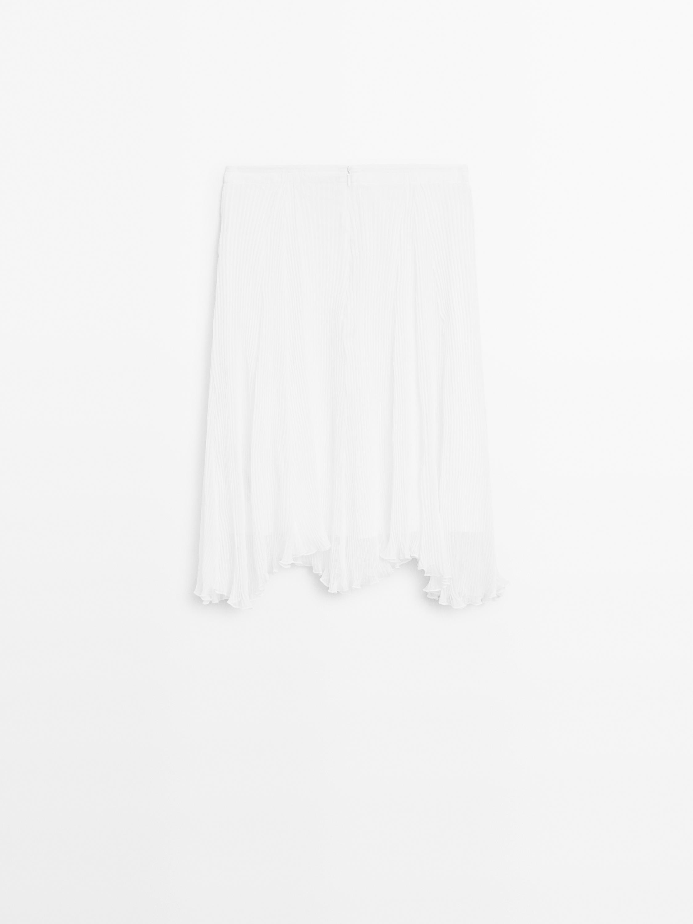 Pleated skirt with godet detail