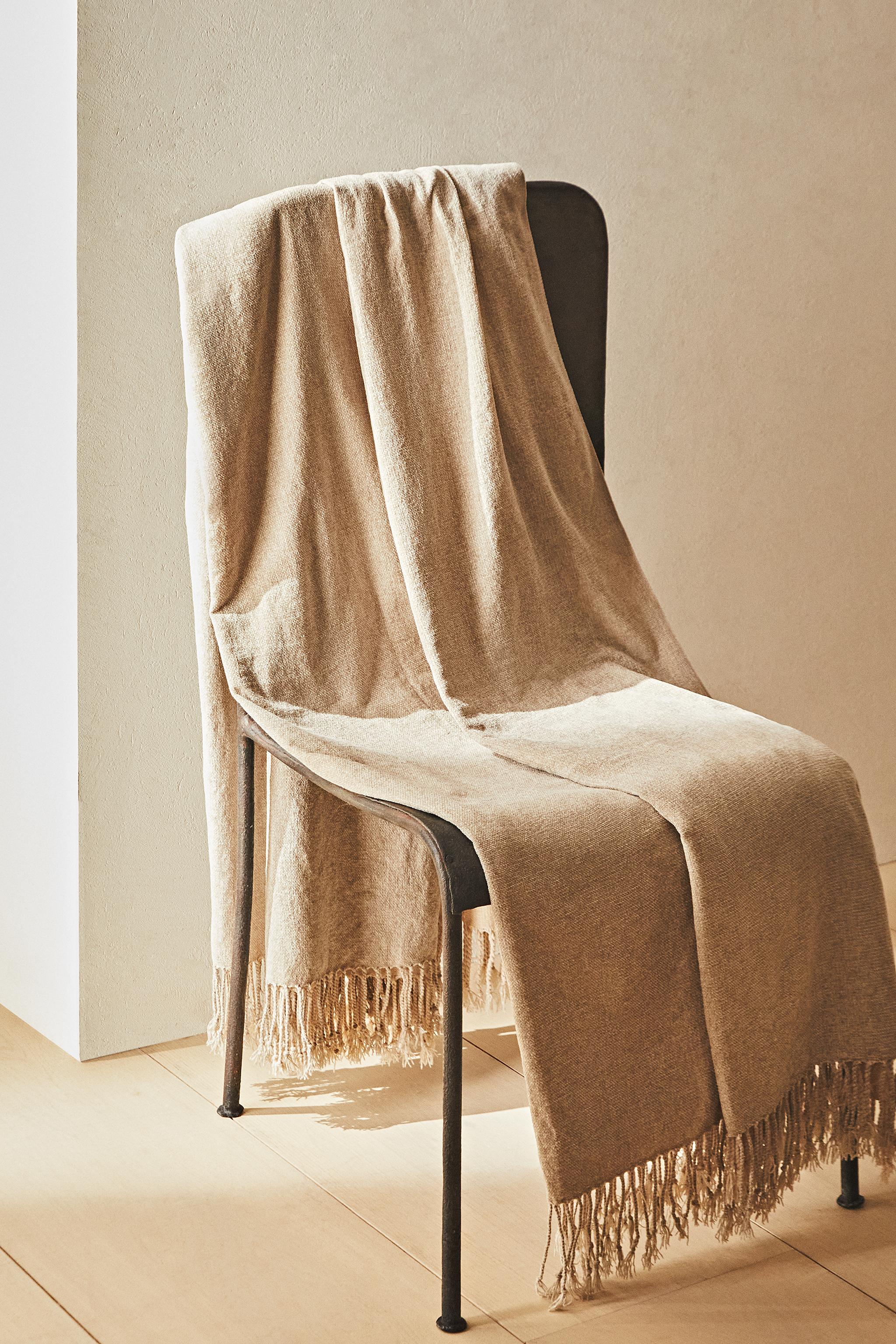 XL CHENILLE BLANKET