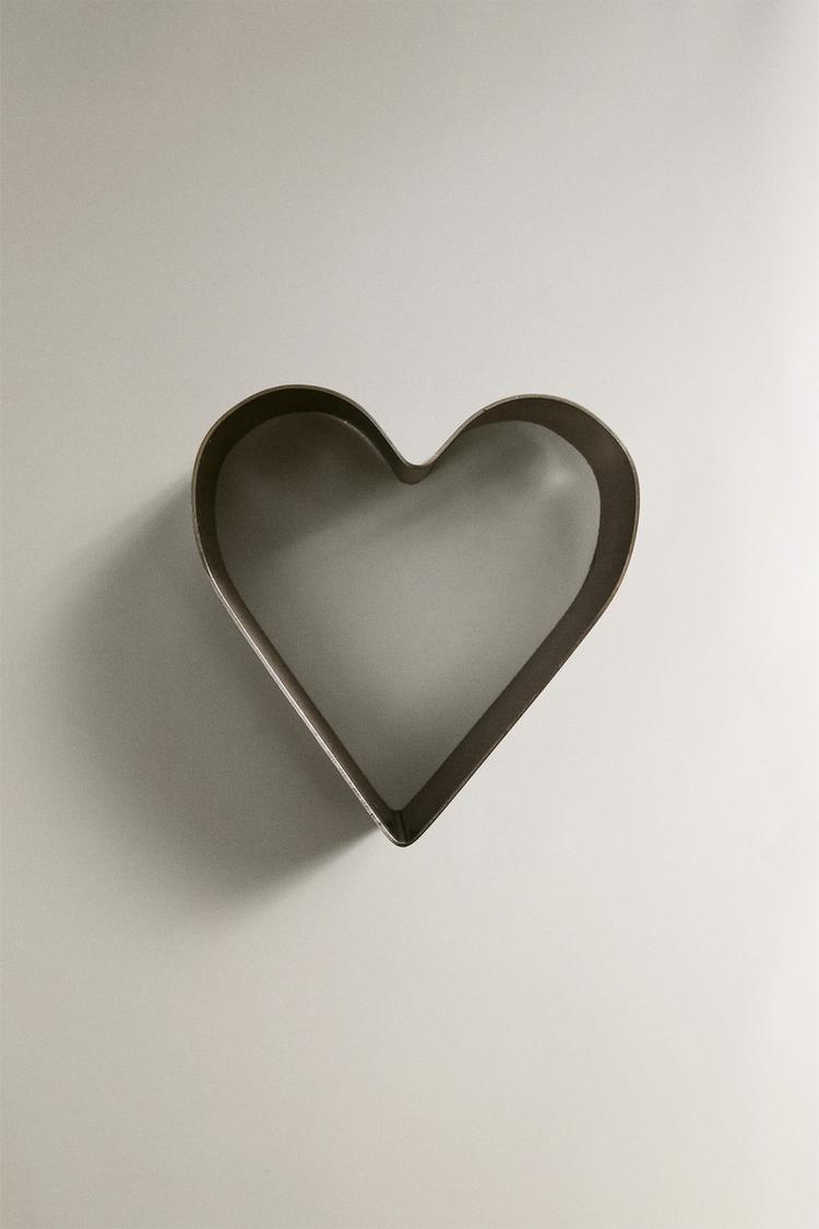 HEART COOKIE BAKING MOULD - Zara product image