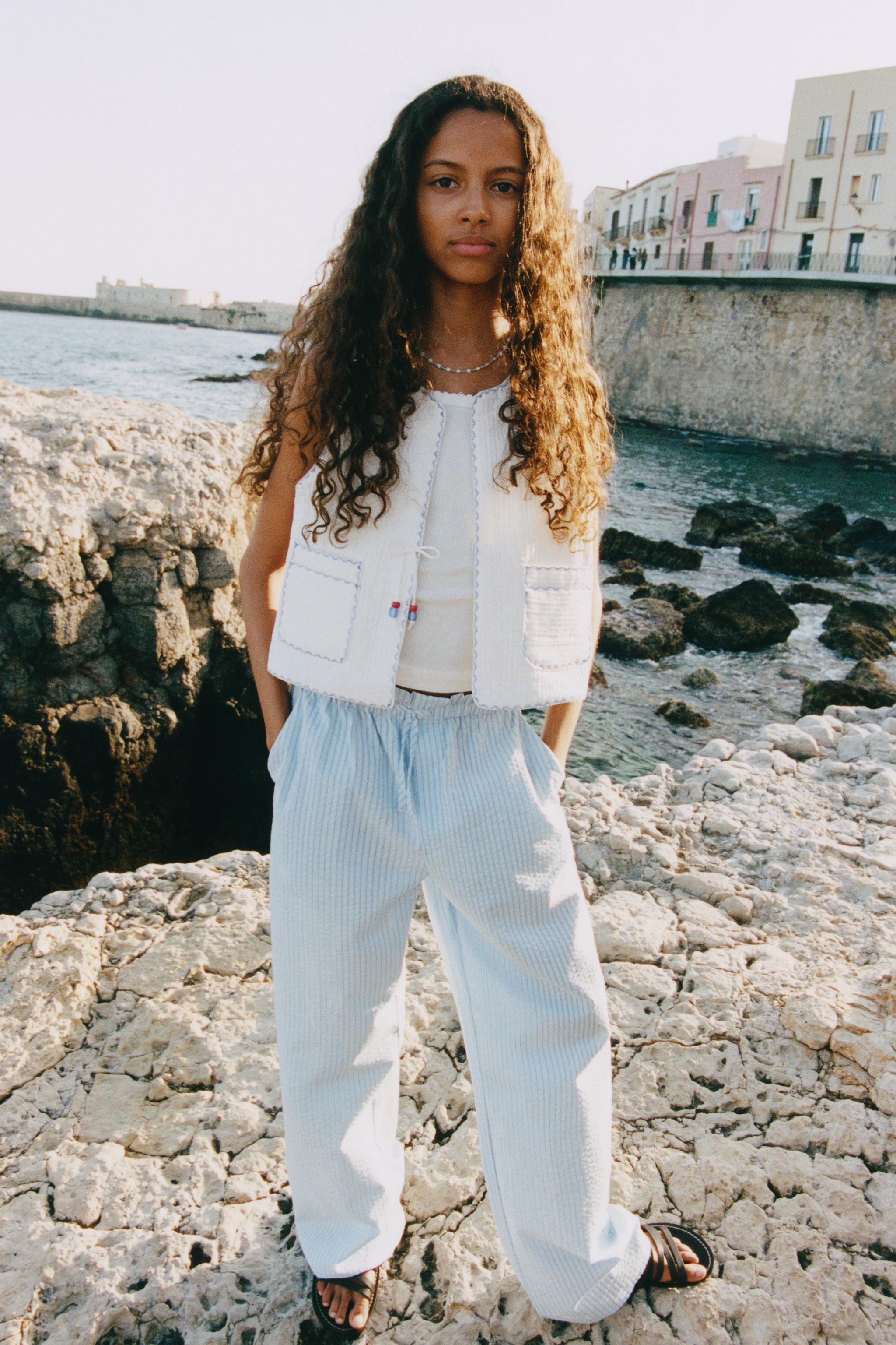PANTALON À RAYURES EN SEERSUCKER