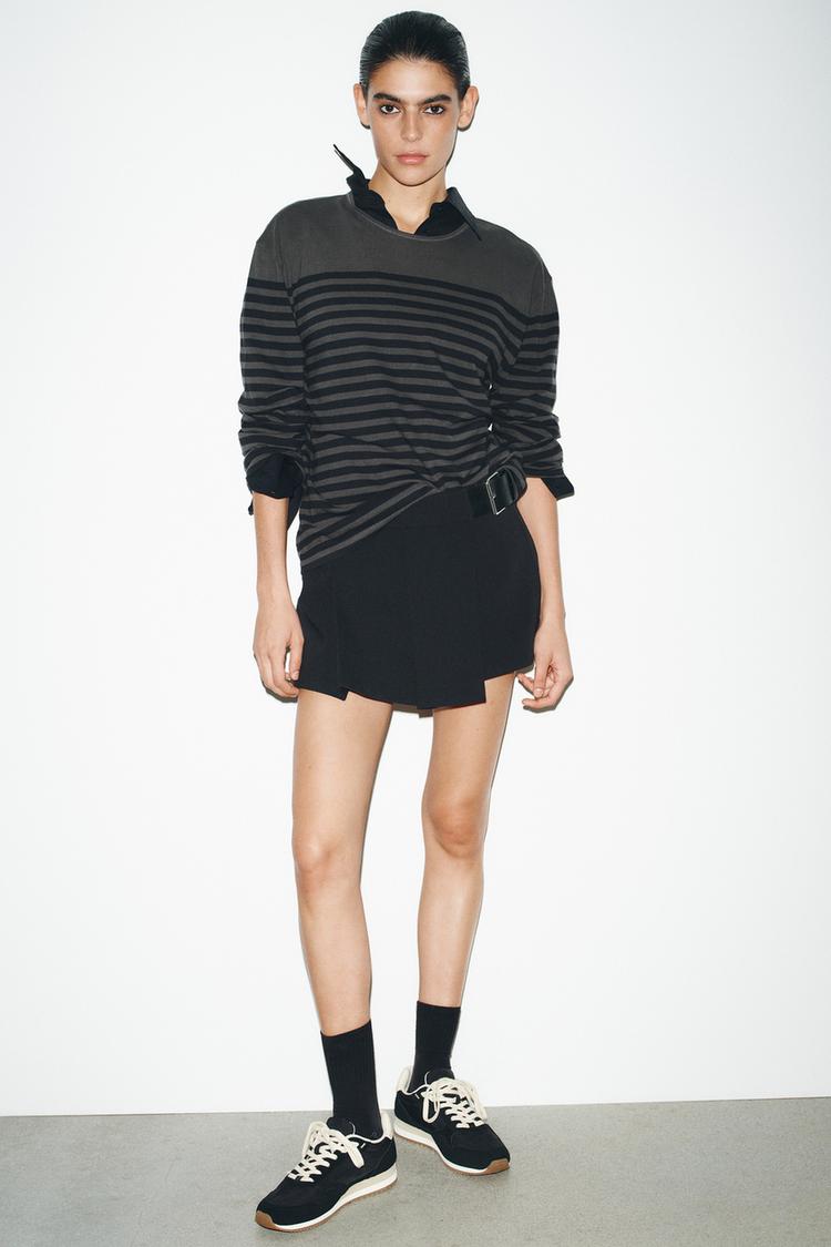 CONTRAST RUNNING SHOE - Zara product image