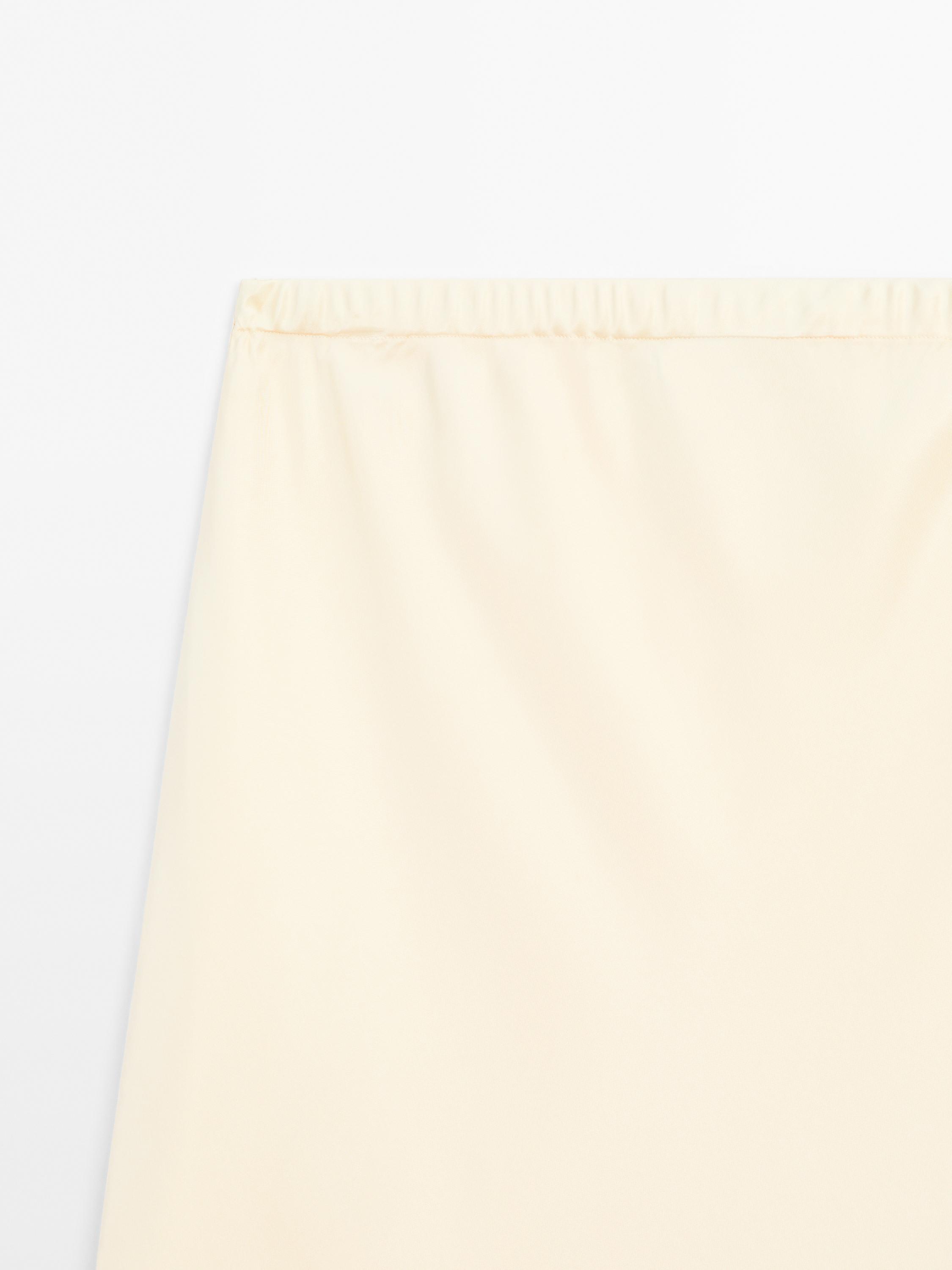 Flowing satin-effect skirt