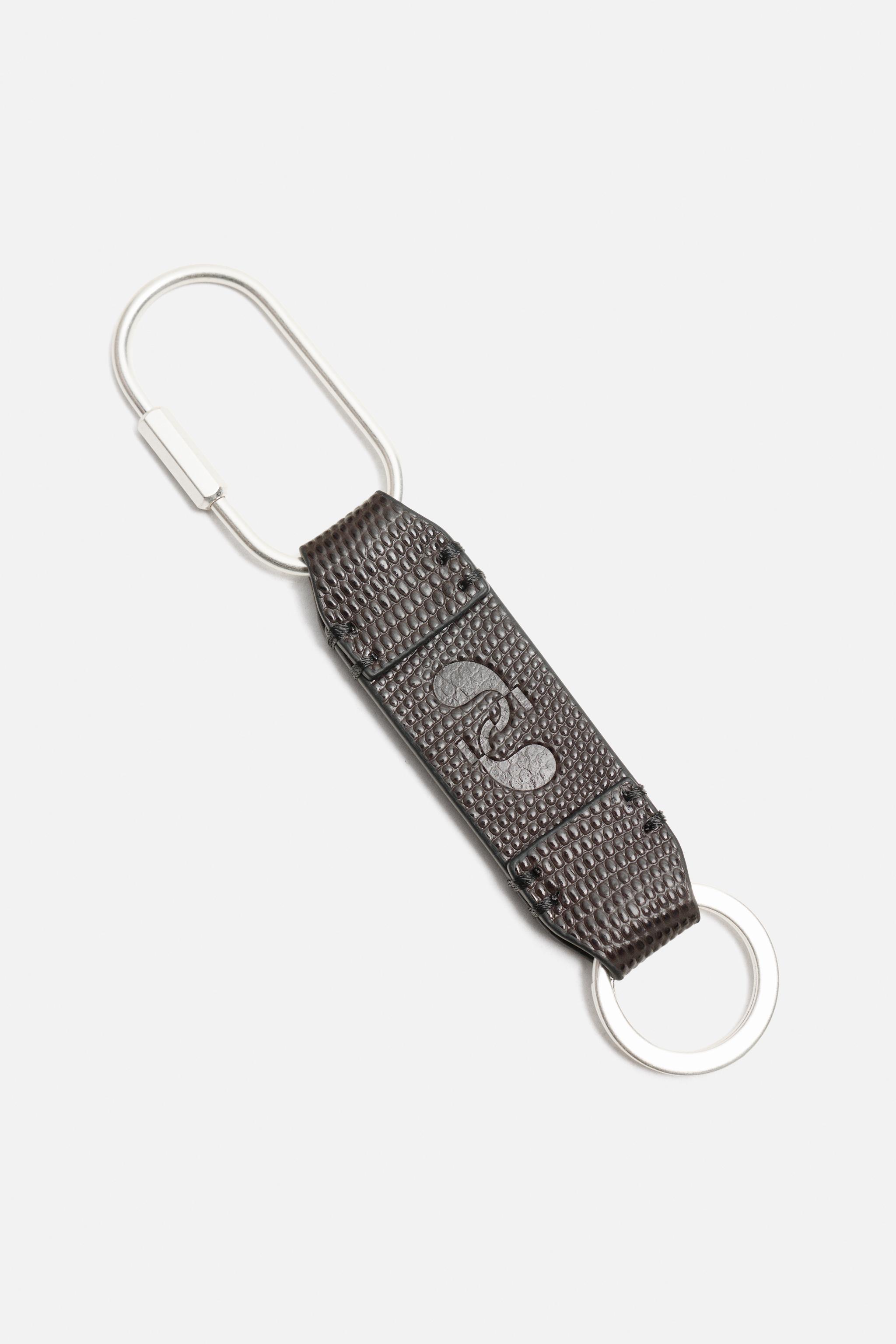 CARABINER LEATHER KEYCHAIN