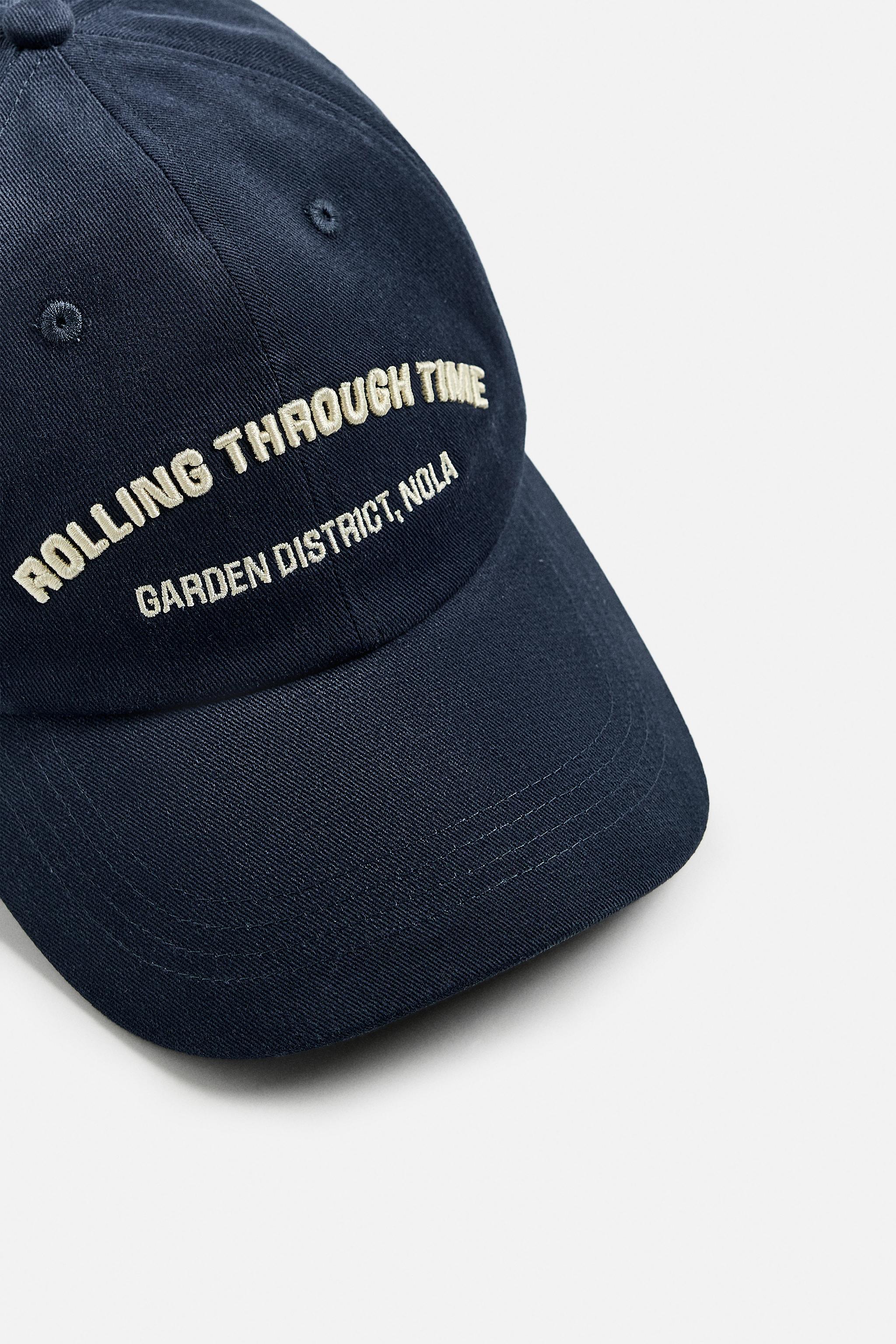 CASQUETTE AVEC BRODERIE EN CONTRASTE