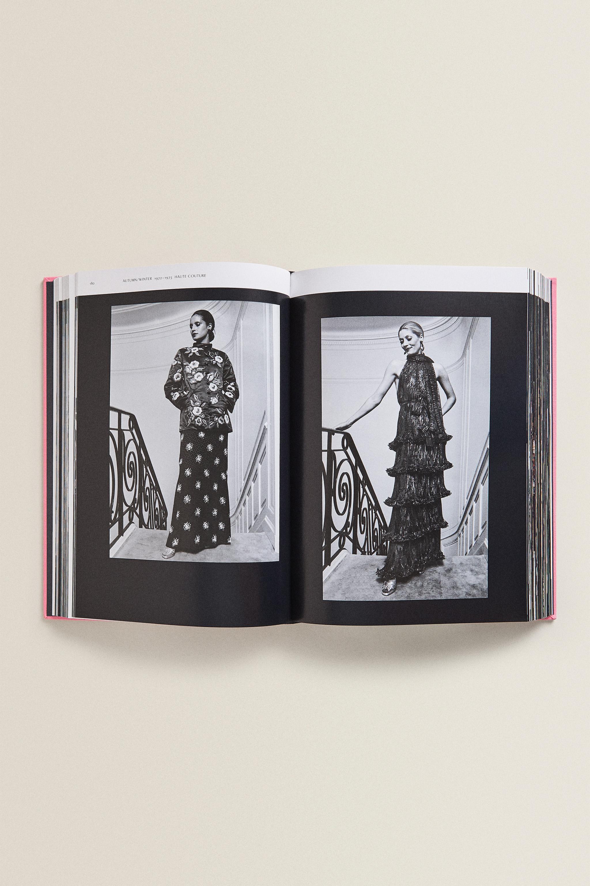 LIVRE YVES SAINT LAURENT CATWALK