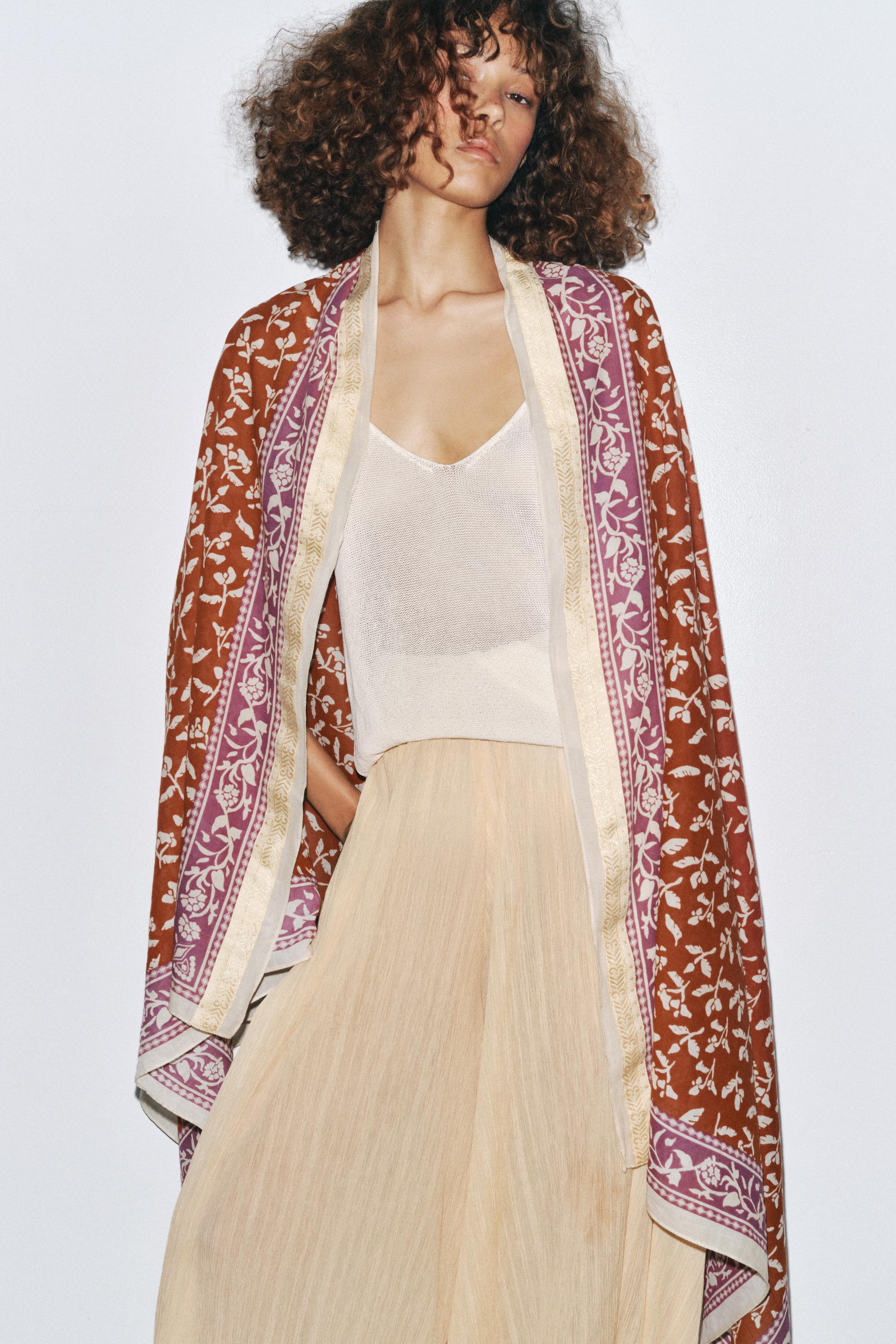 FLORAL PRINT SCARF