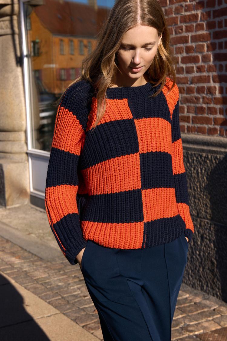 KNIT OVERSIZED SWEATER WITH STRIPES