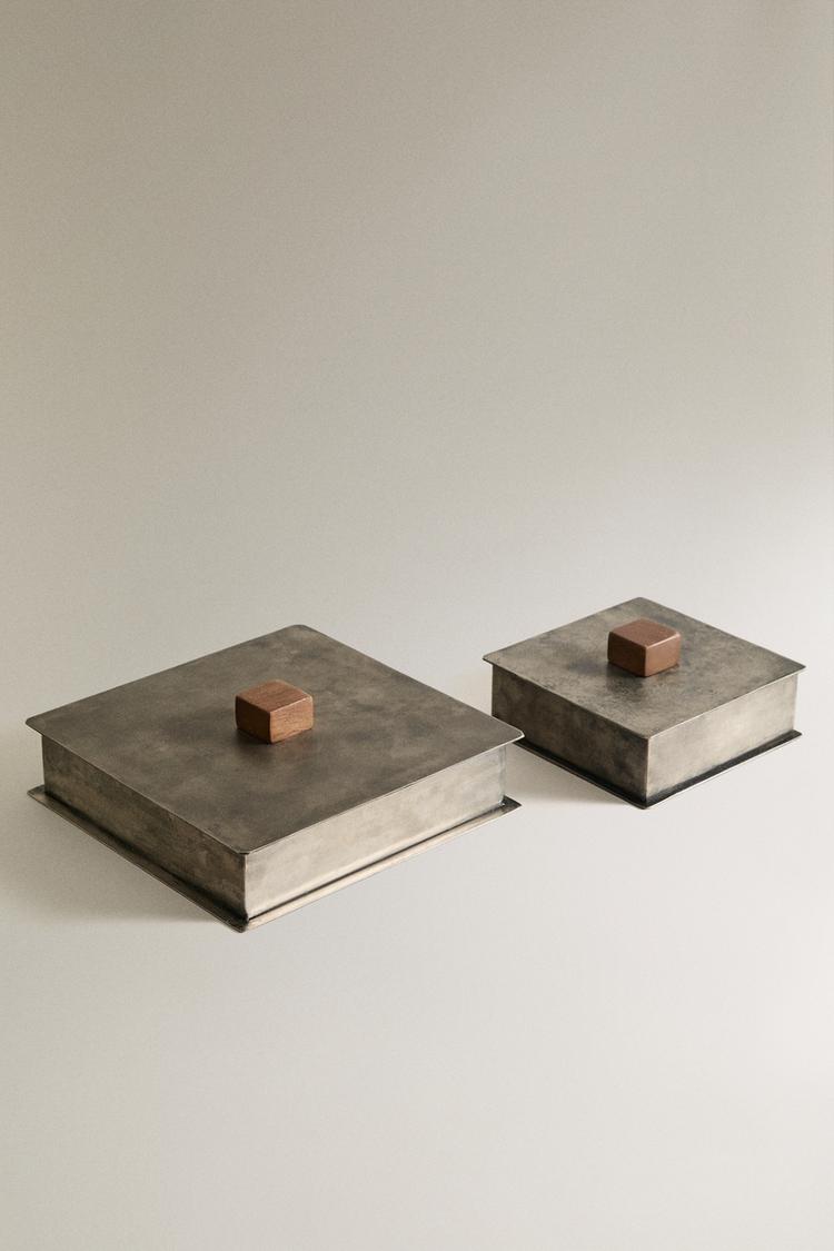 WOODEN KNOB METAL BOX - Zara product image