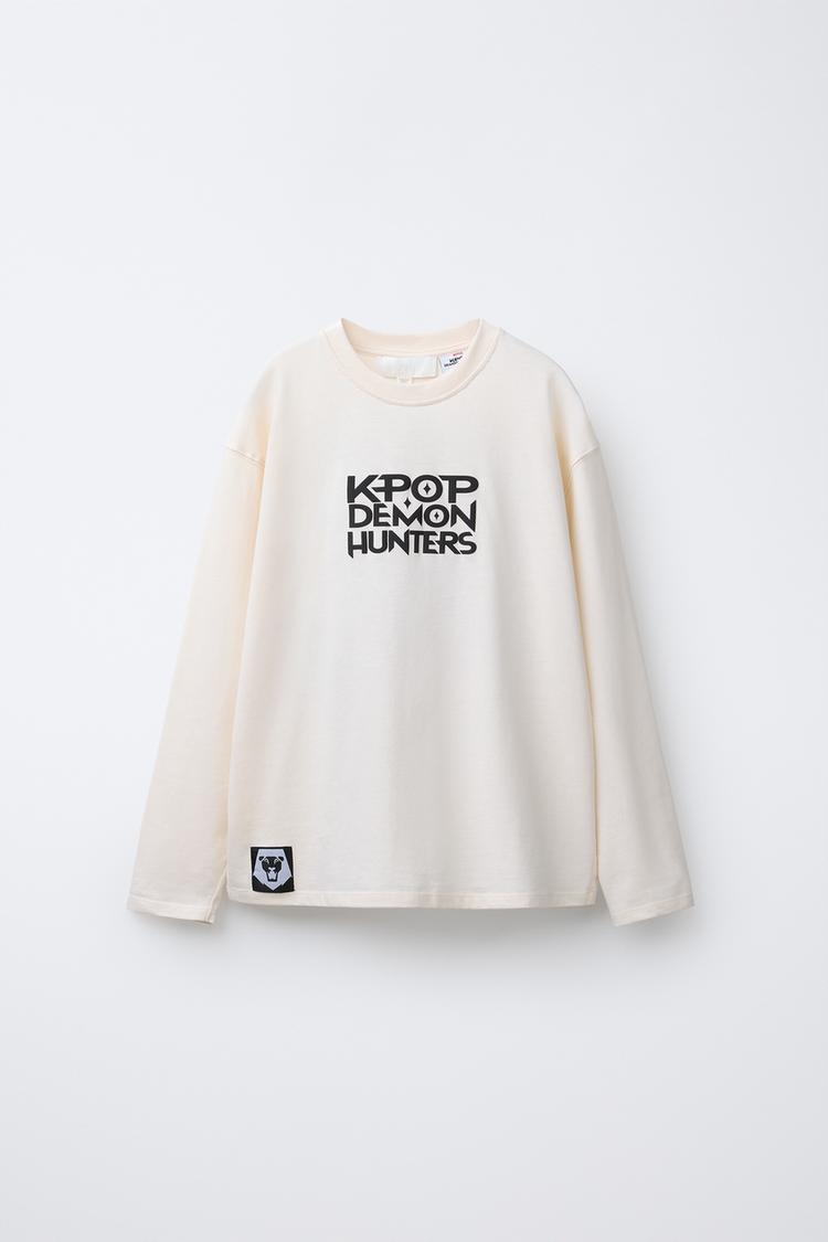 KPOP DEMON HUNTERS™ NETFLIX © PRINTED T-SHIRT - Zara product image