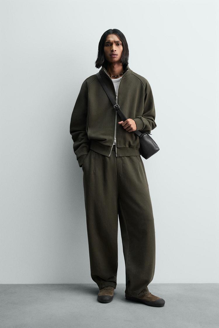WASHED RELAXED FIT SWEATSHIRT - Zara product image