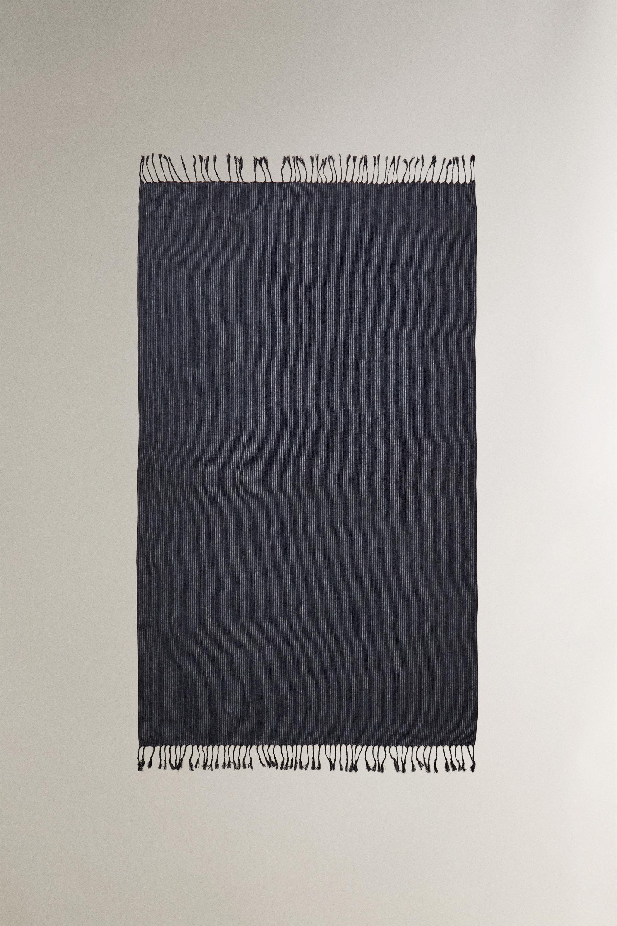 BEACH WRAP TOWEL WITH THIN STRIPES