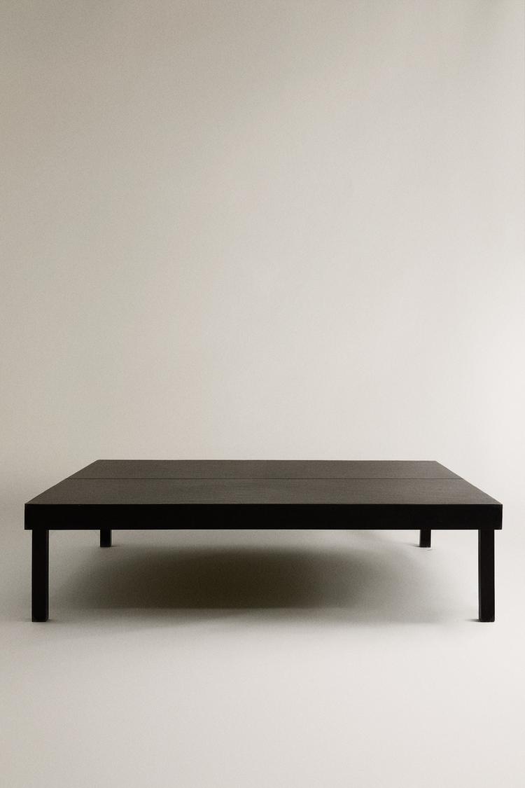 WOOD AND LEATHER COFFEE TABLE