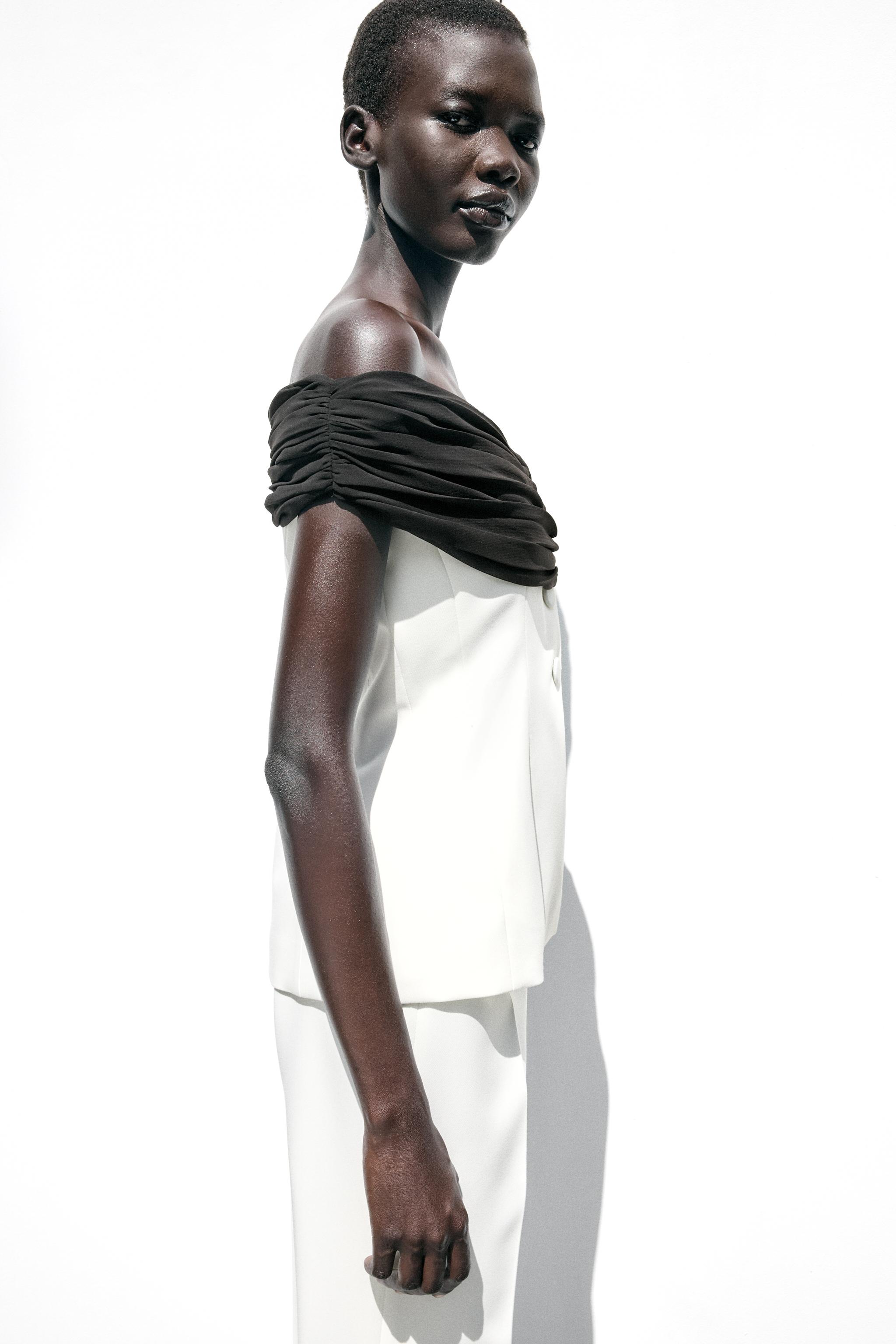 CONTRAST BUSTIER TOP