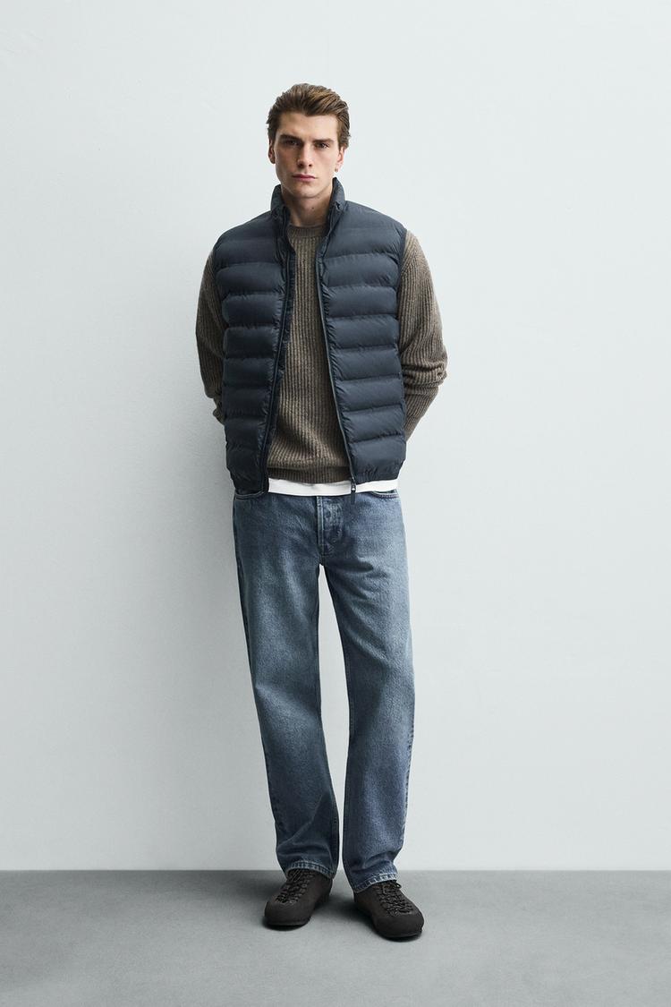 LIGHTWEIGHT WATER REPELLENT PUFFER VEST - Zara product image
