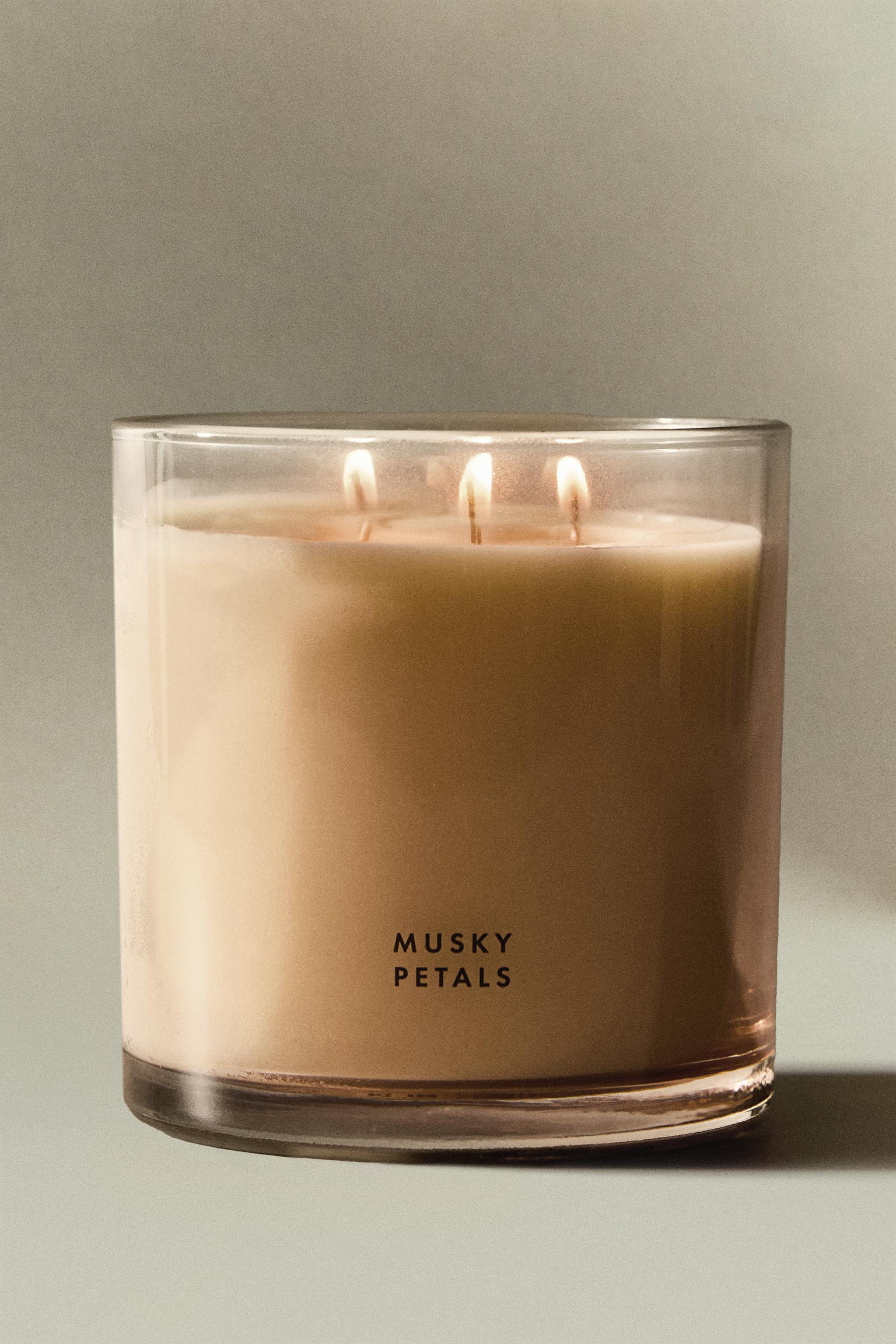 (400 G) BOUGIE PARFUMÉE MUSKY PETALS