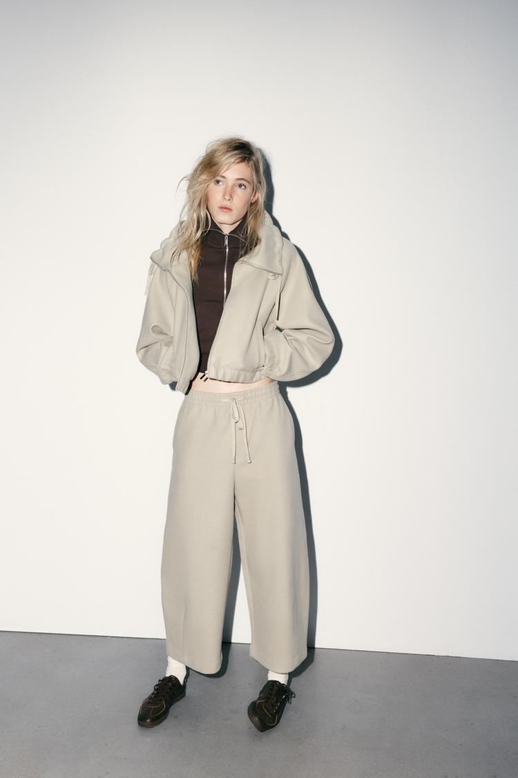 SOFT SWEATSHIRT - Zara product image