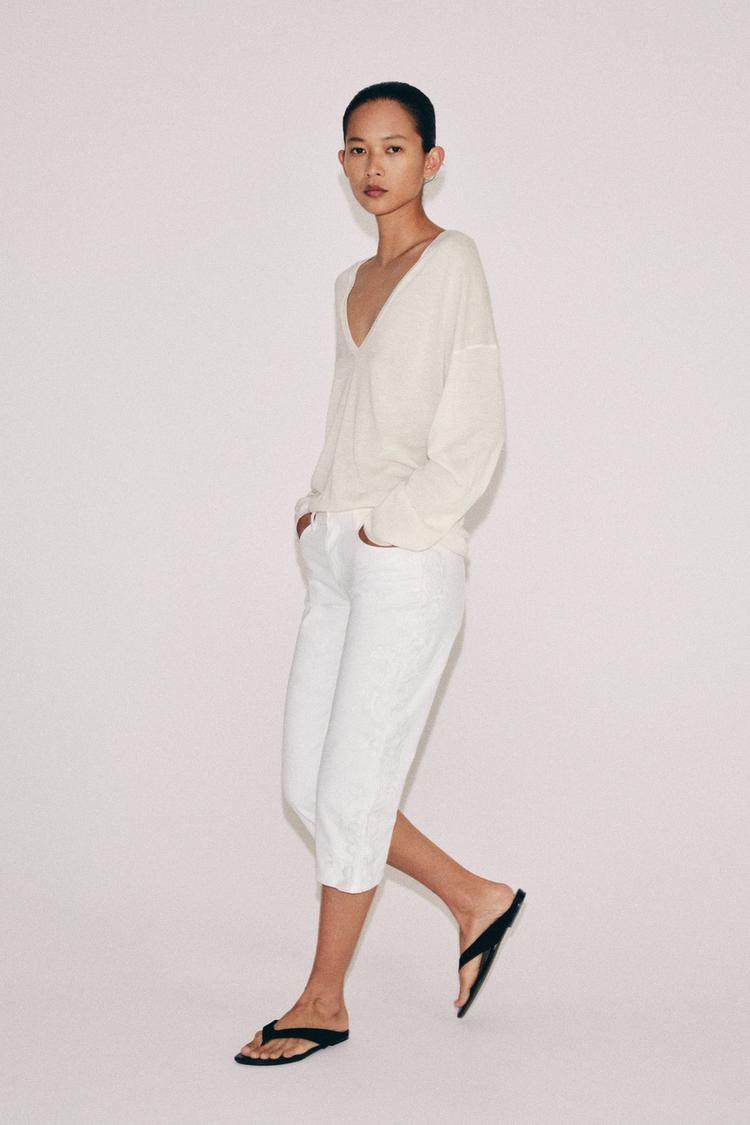 ZW COLLECTION EMBROIDERED MID-RISE CAPRI JEANS - Zara product image