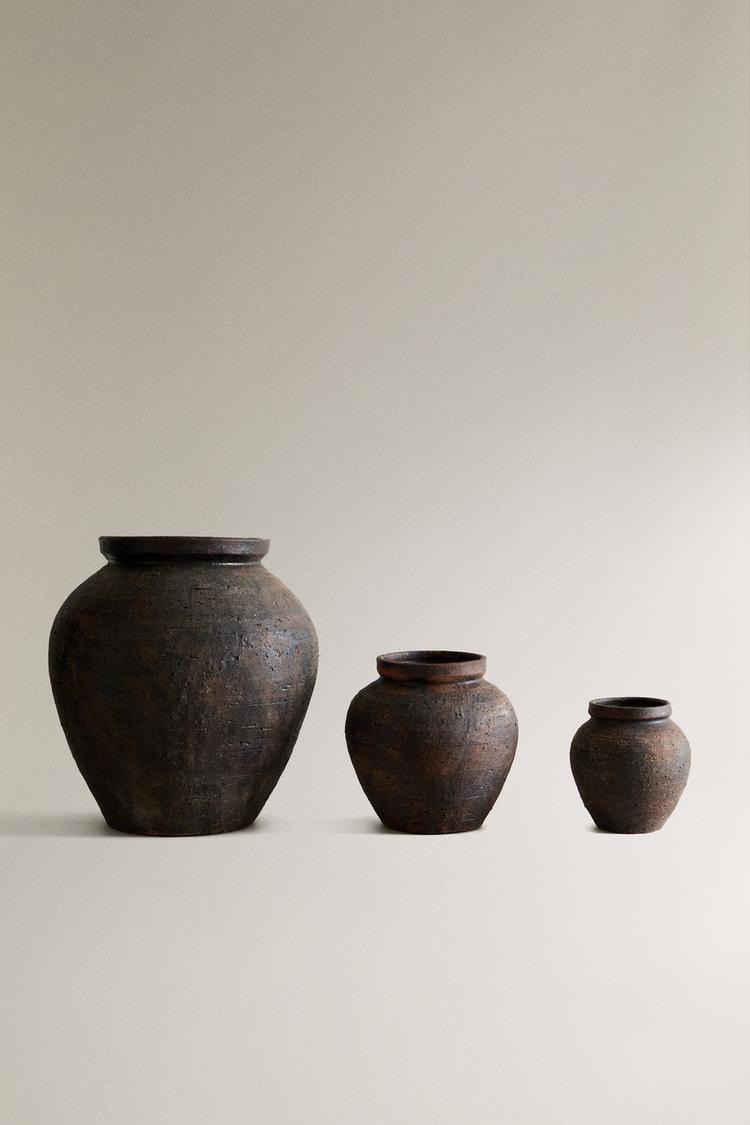 TEXTURED CERAMIC VASE - Zara product image