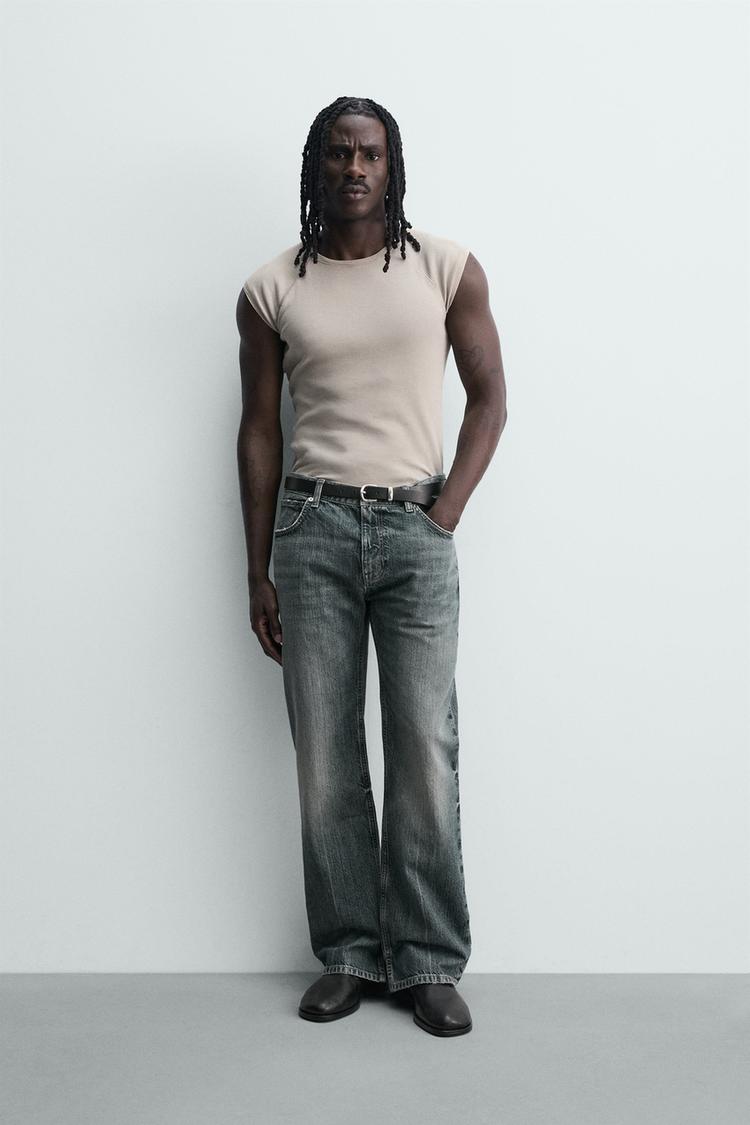 STRAIGHT FIT BOOTCUT SLIT JEANS - Zara product image