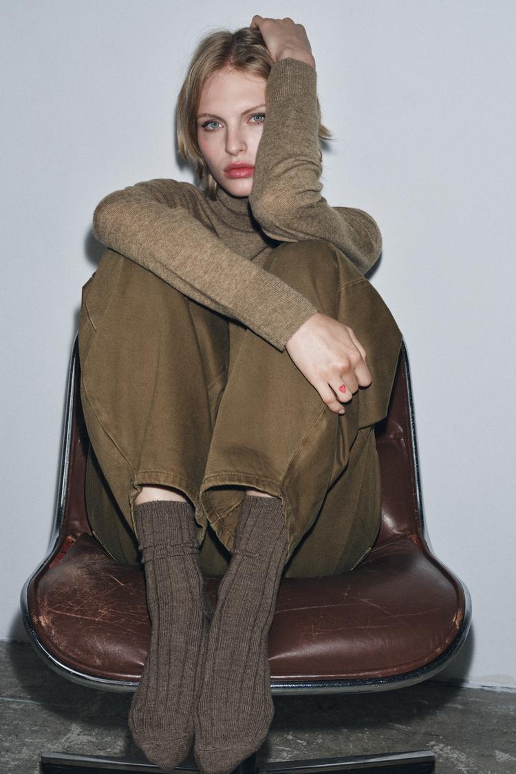 BASIC RIBBED SOCKS - Zara product image