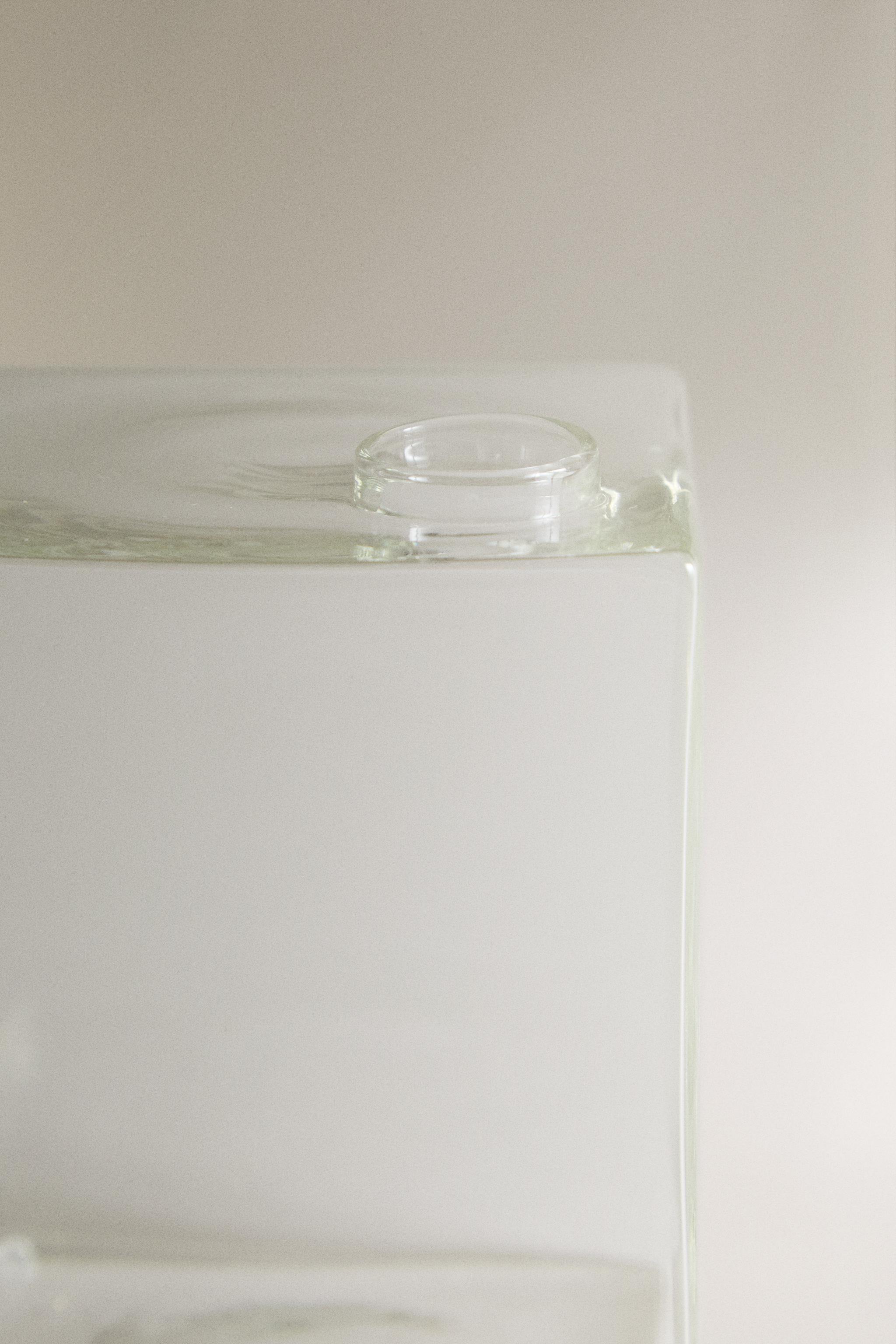 SQUARE GLASS VASE