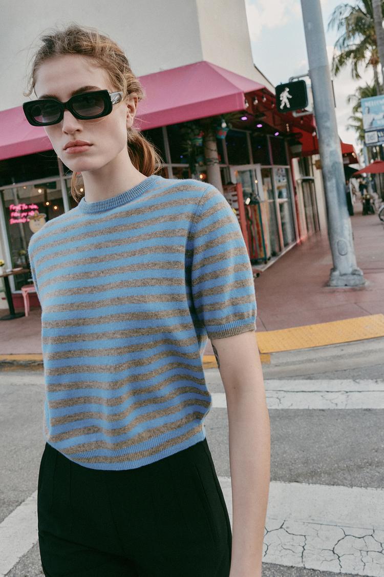 100% WOOL STRIPED SHORT SLEEVE JUMPER - Zara product image
