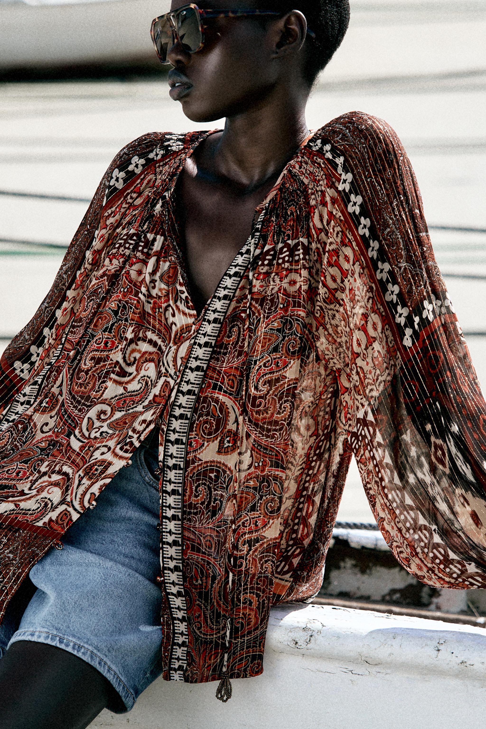 BLOUSE IMPRIMÉE FIL MÉTALLISÉ
