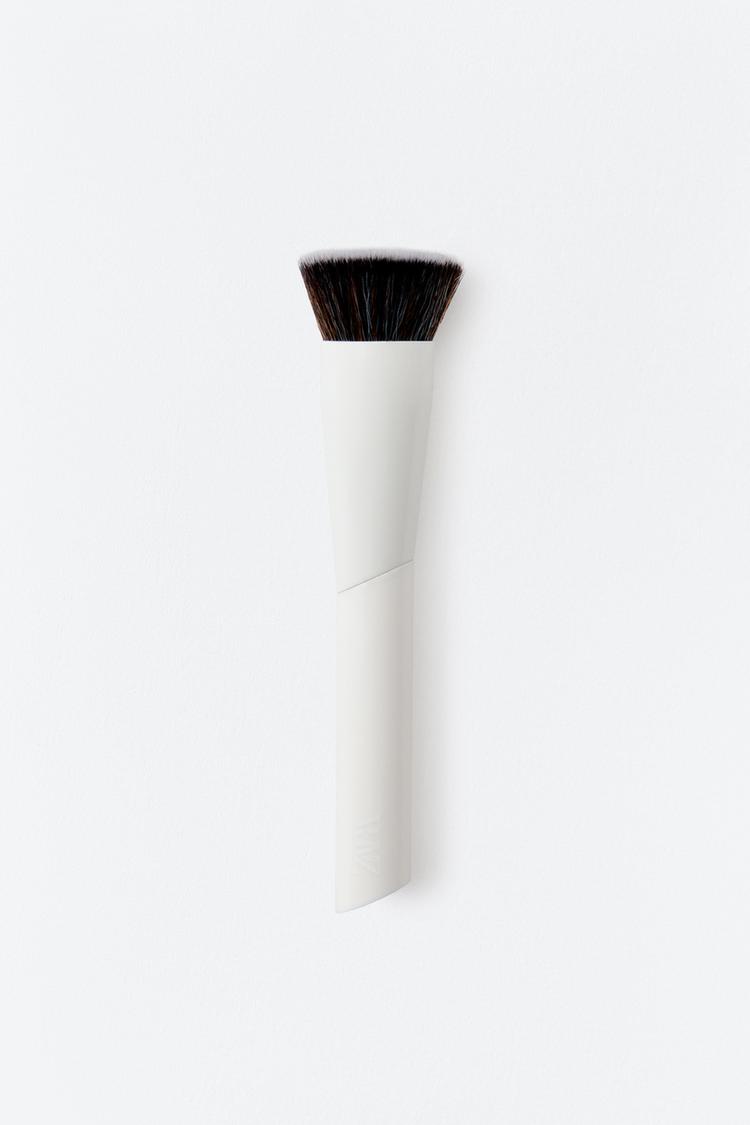 KABUKI BRUSH - Zara product image