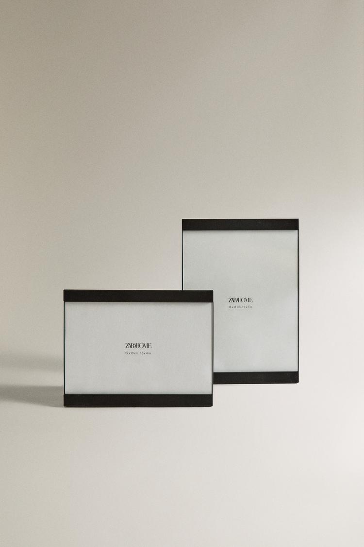 BLACK METAL PHOTO FRAME - Zara product image
