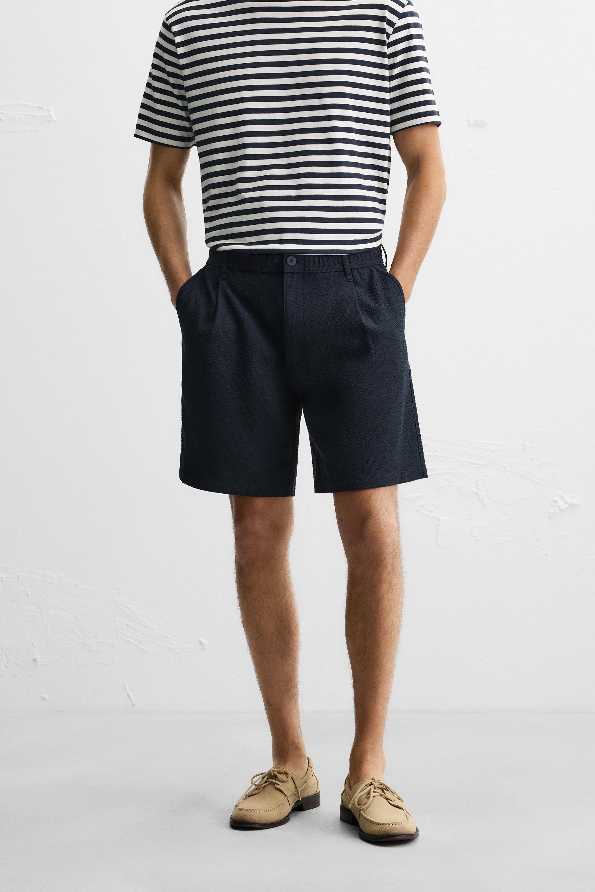 TEXTURED REGULAR FIT SHORTS
