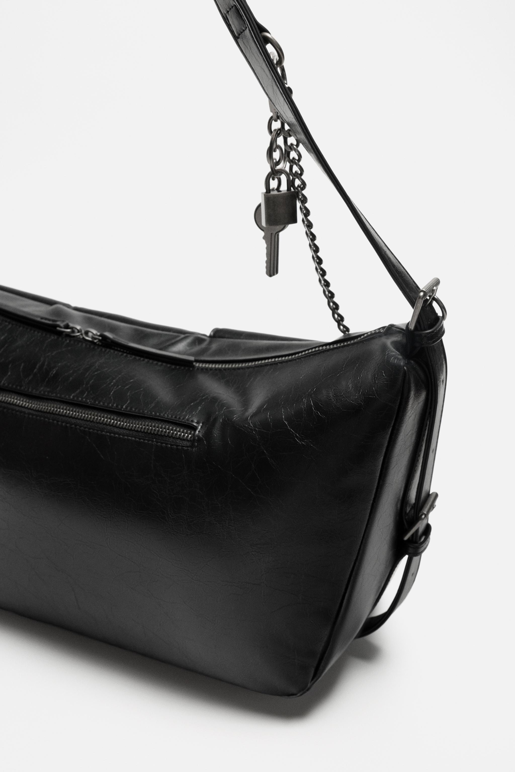 MULTI-POCKET CROSSBODY BAG
