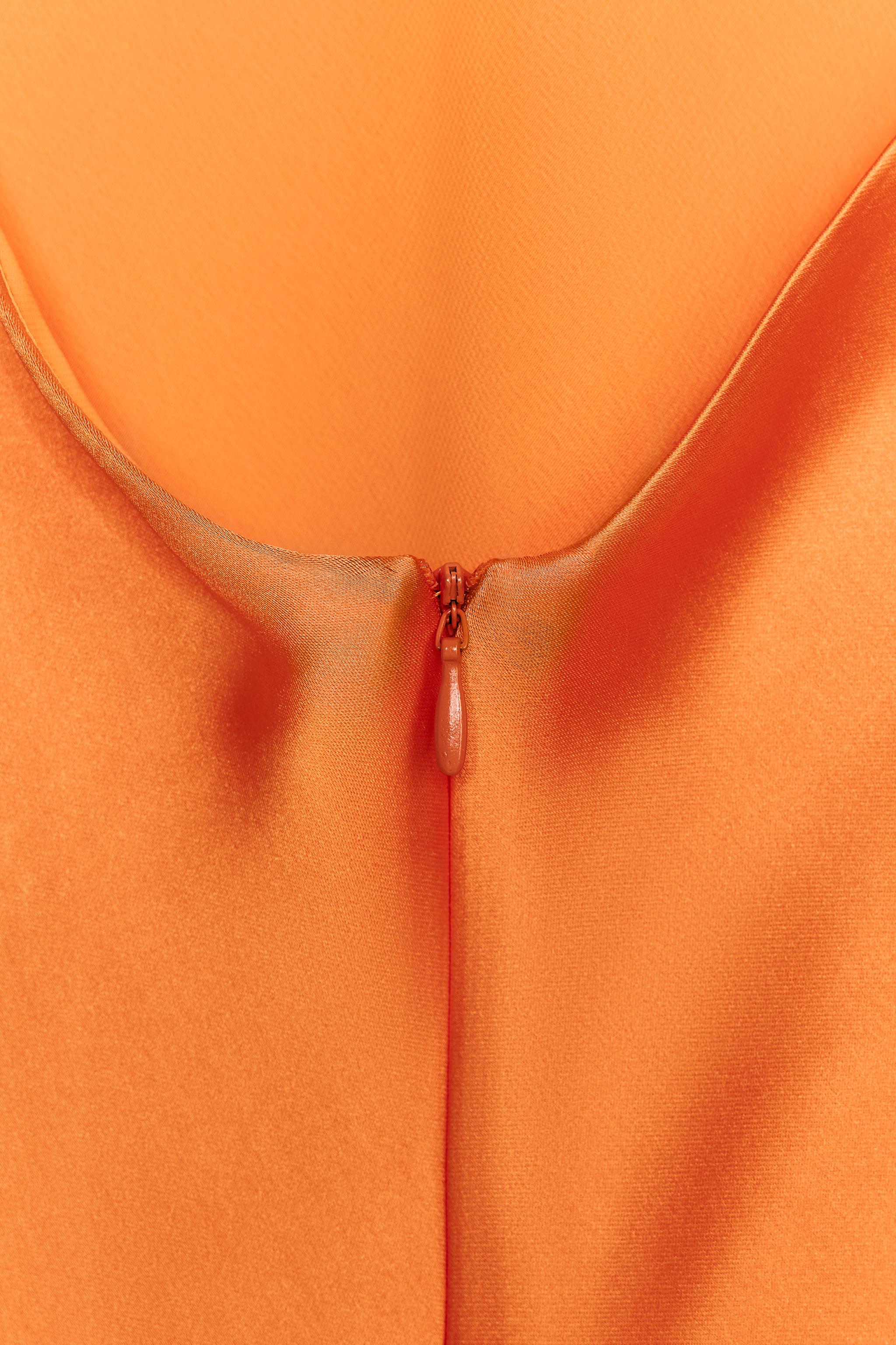 ROBE MI-LONGUE SATINÉE