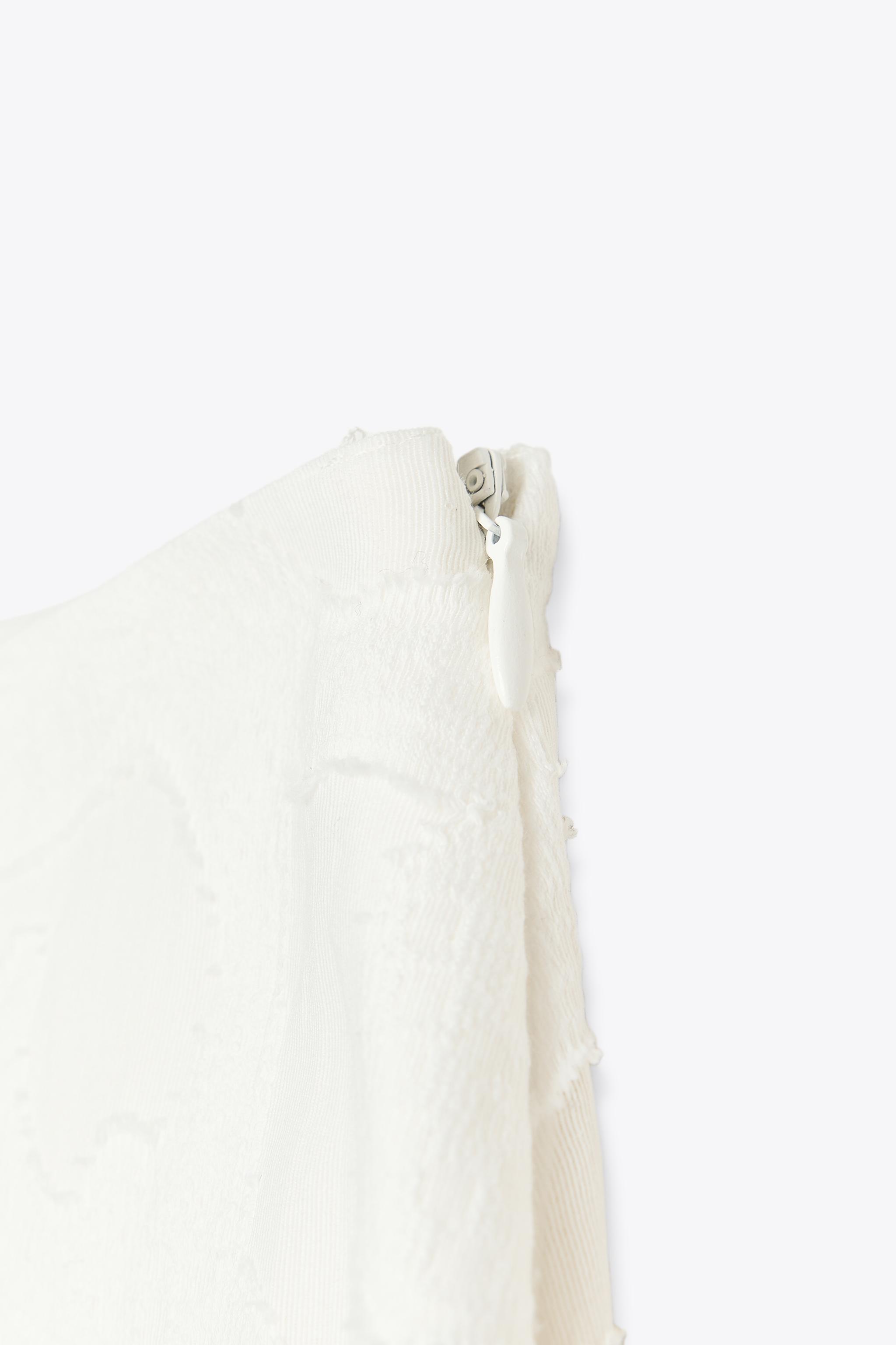 TEXTURED MIDI SKIRT