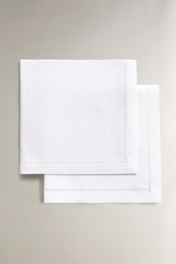 SET OF EMBROIDERED HEMSTITCHED NAPKINS (SET OF 2) - Zara product image