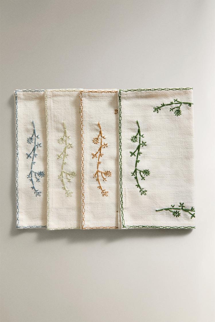 EMBROIDERED PLANT NAPKIN SET (PACK OF 4) - Zara product image
