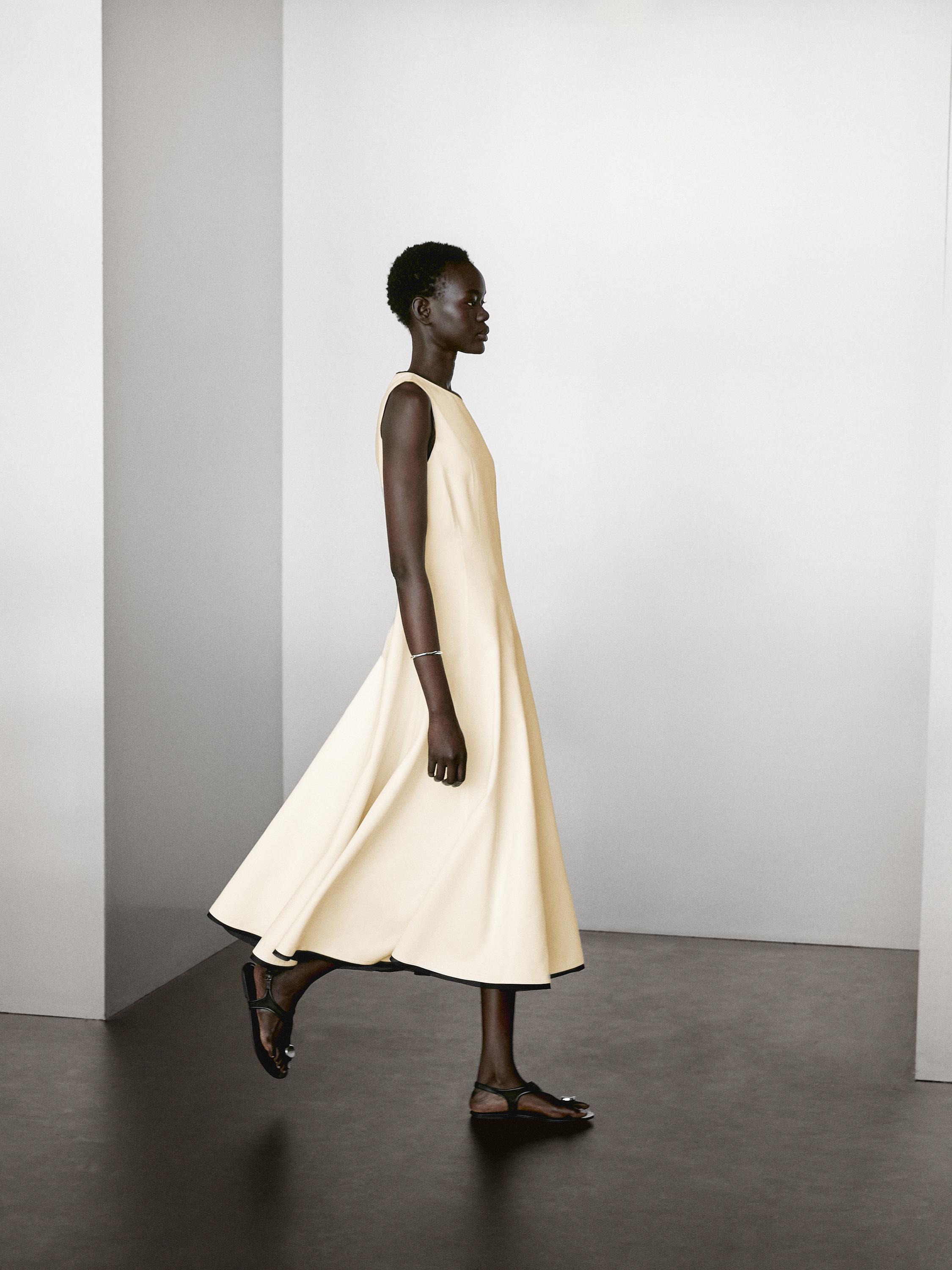Robe portefeuille contrastante