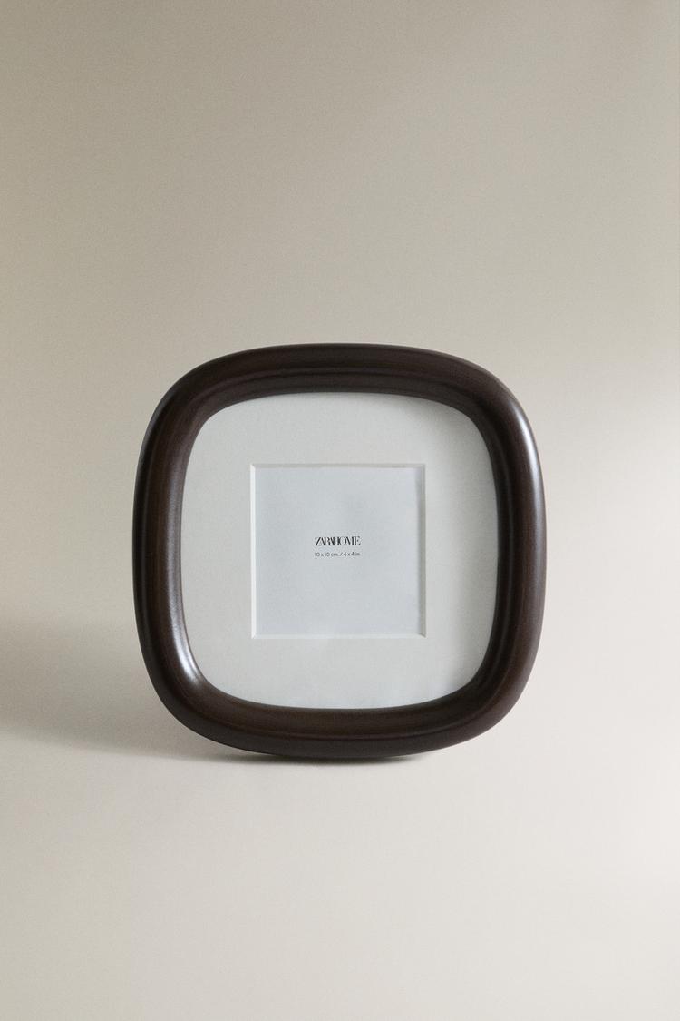 OVAL WOODEN PICTURE FRAME - Zara product image