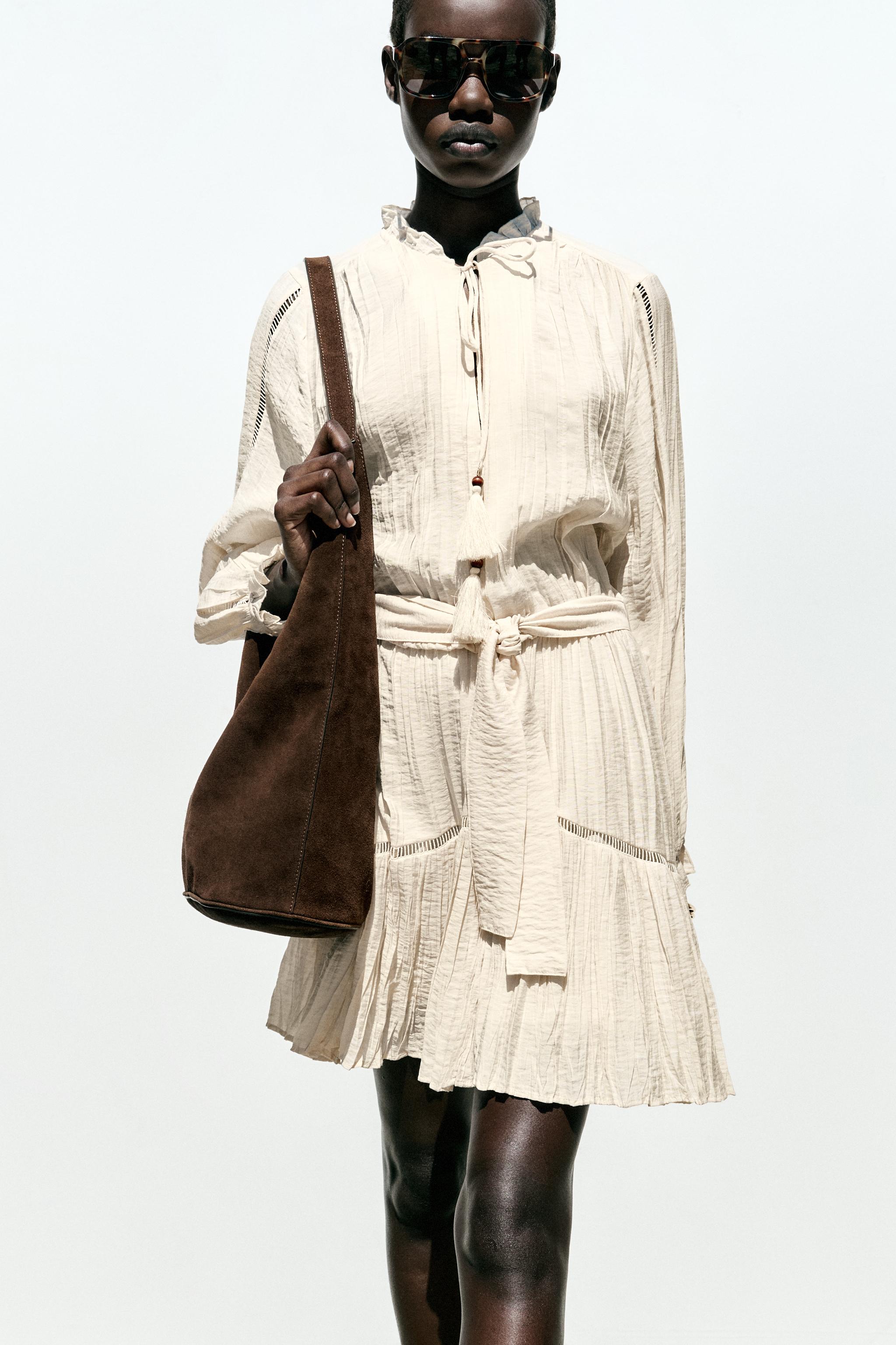 ROBE COURTE EFFET FROISSÉ